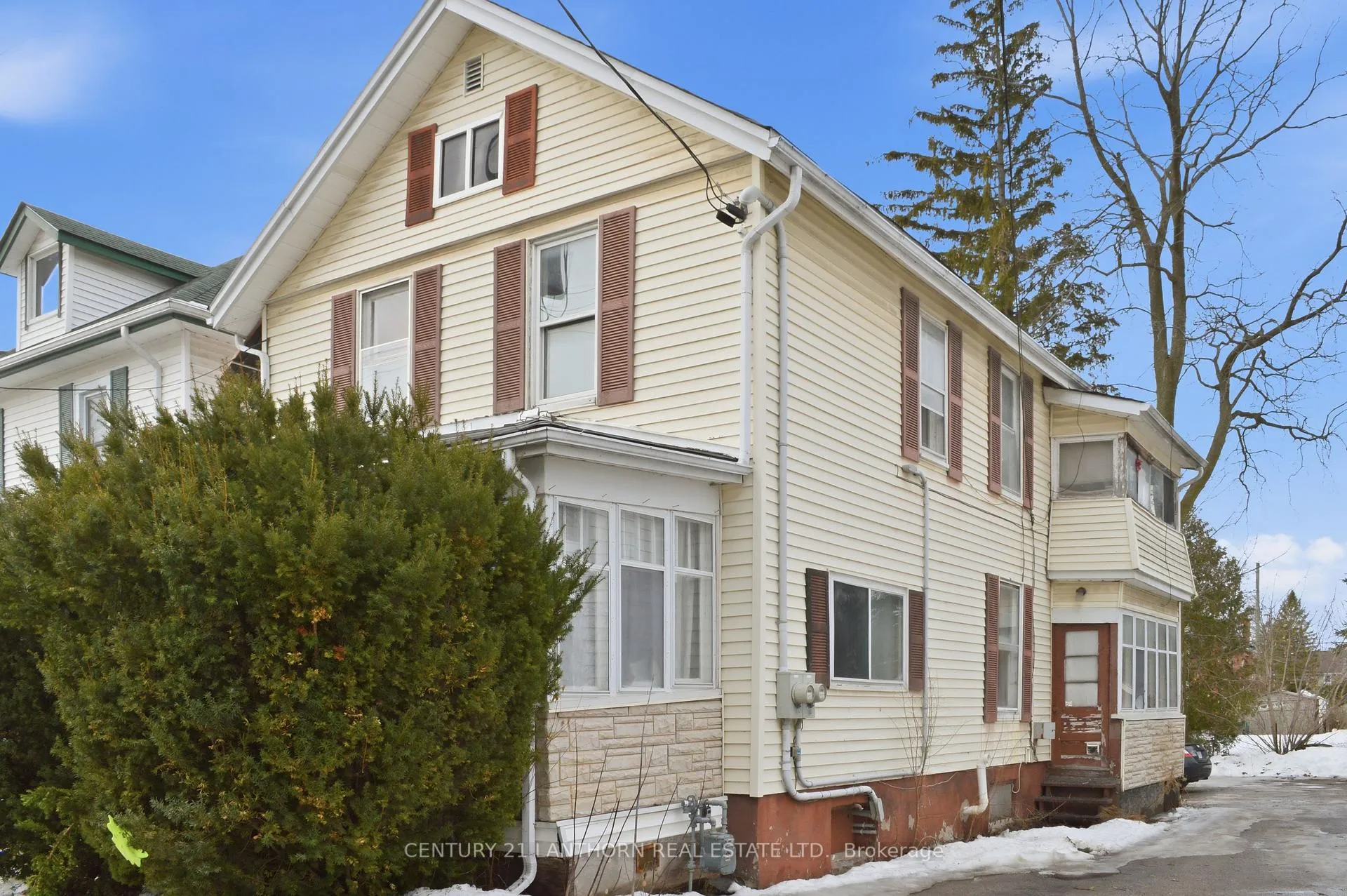 Photo 1 of 100 Chatham Street, Belleville, Belleville Ward — HOMEH