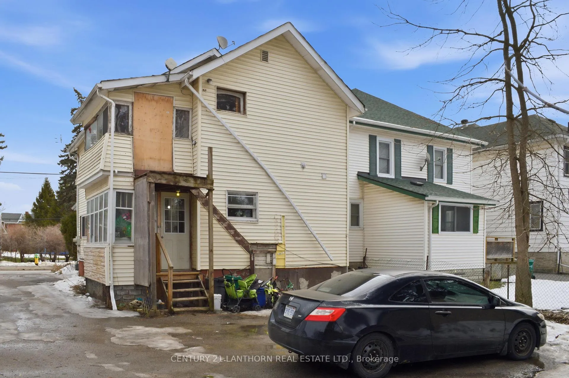 Photo 8 of 100 Chatham Street, Belleville, Belleville Ward — HOMEH
