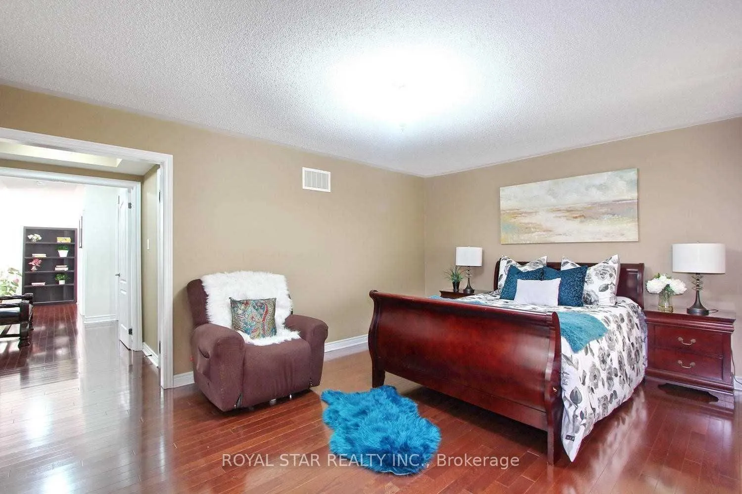 Photo 6 of 38 Riverglen Street, Brampton, Bram East — HOMEH