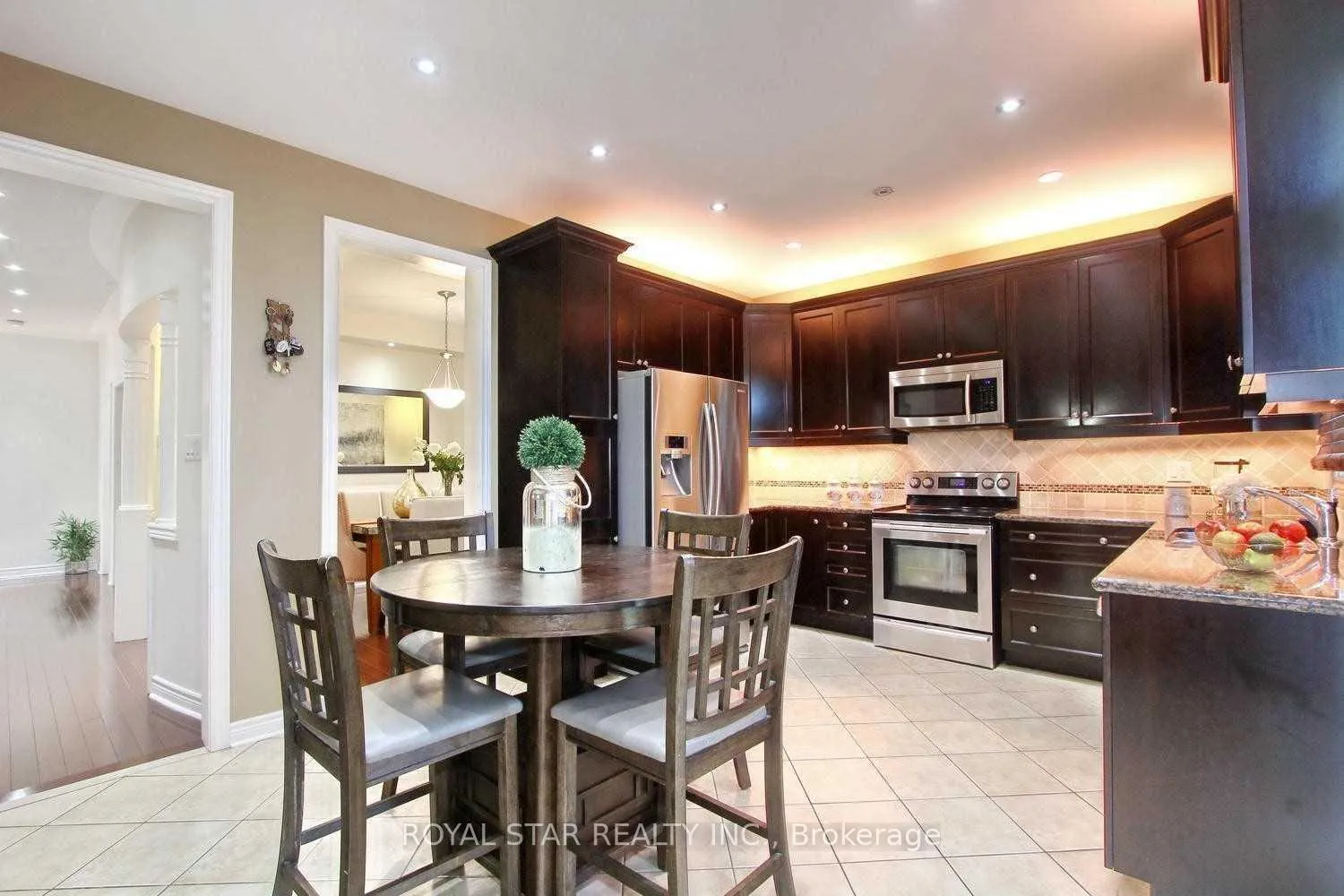 Photo 22 of 38 Riverglen Street, Brampton, Bram East — HOMEH