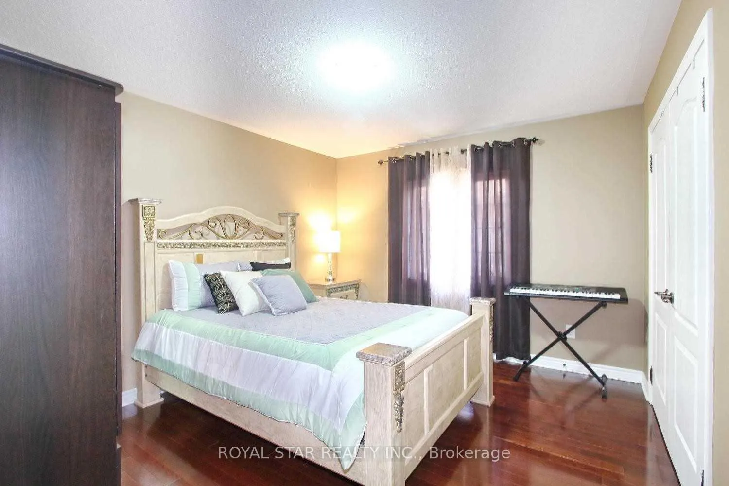 Photo 27 of 38 Riverglen Street, Brampton, Bram East — HOMEH
