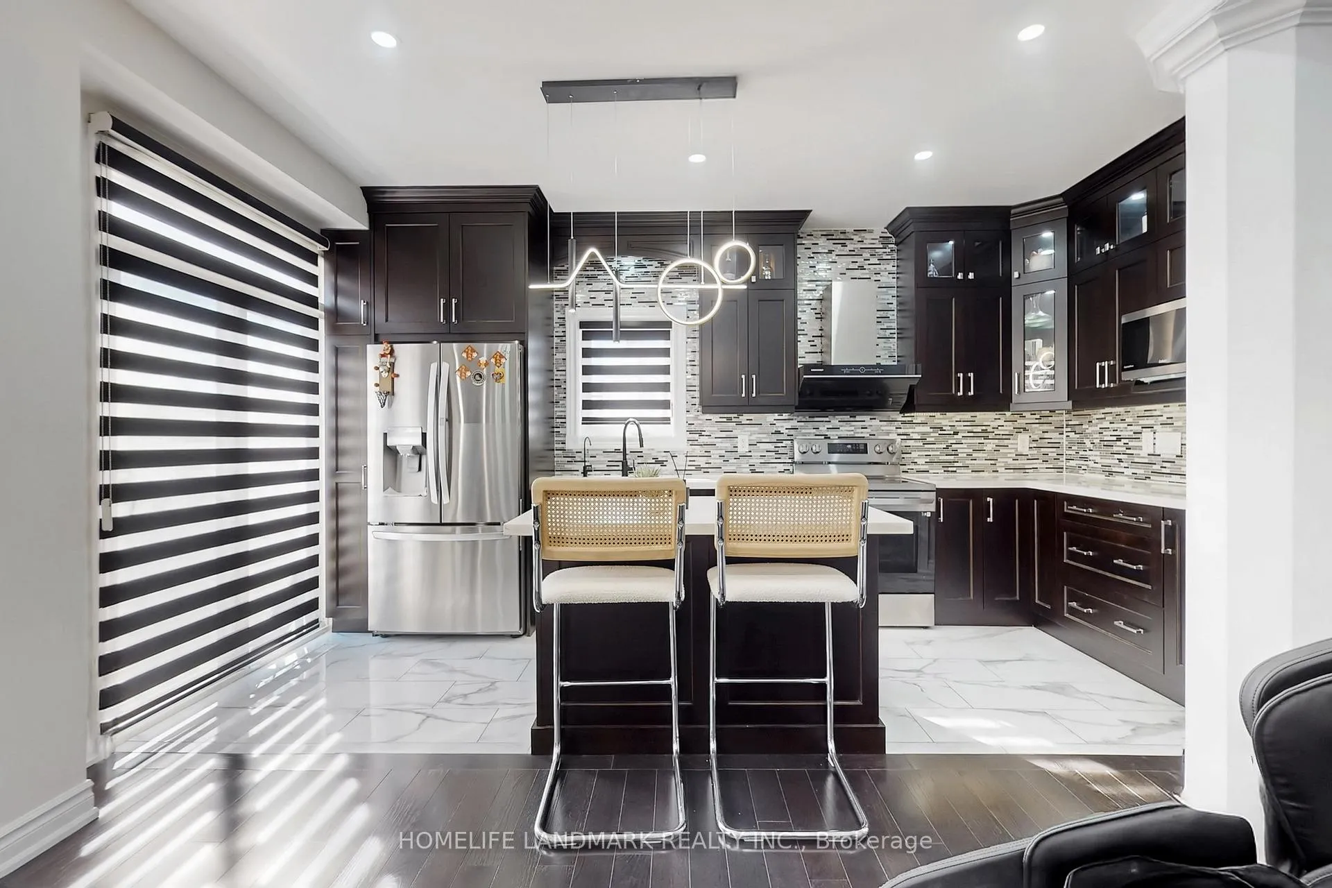 Photo 10 of 52 Lakespring Drive, Markham, Cachet — HOMEH