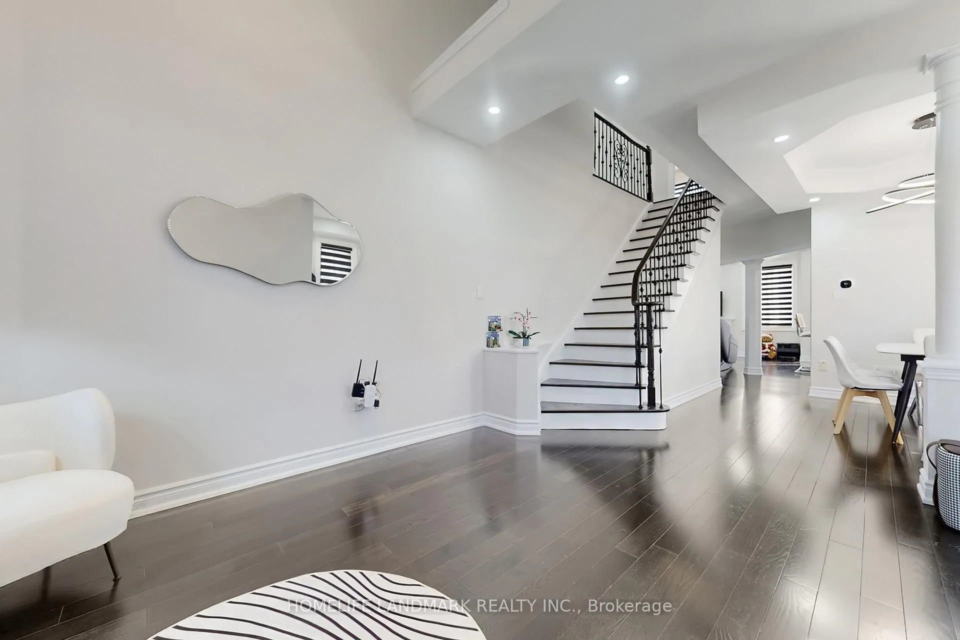Photo 20 of 52 Lakespring Drive, Markham, Cachet — HOMEH