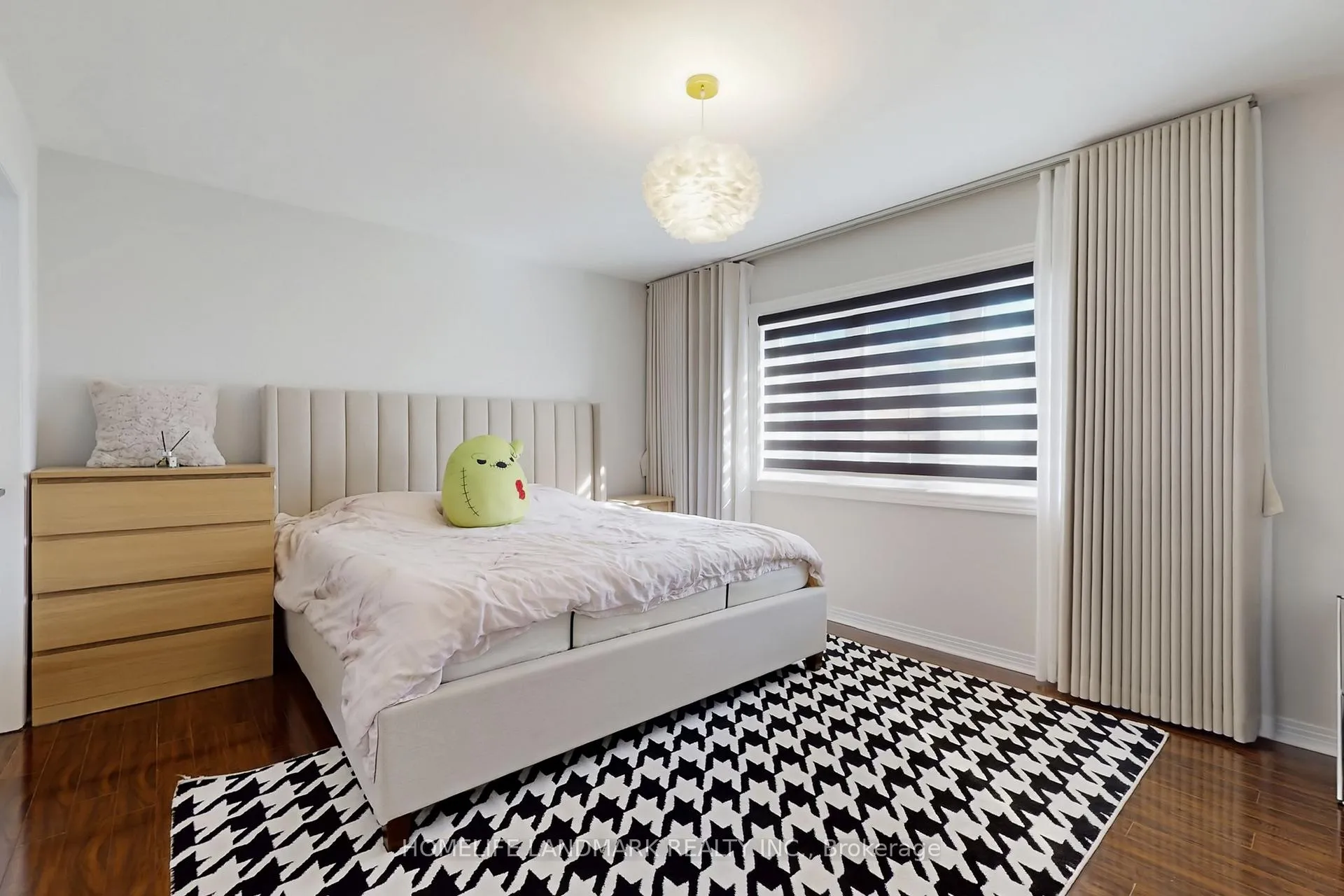 Photo 24 of 52 Lakespring Drive, Markham, Cachet — HOMEH