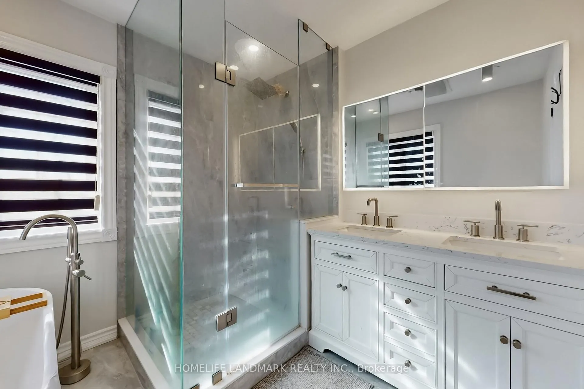 Photo 27 of 52 Lakespring Drive, Markham, Cachet — HOMEH