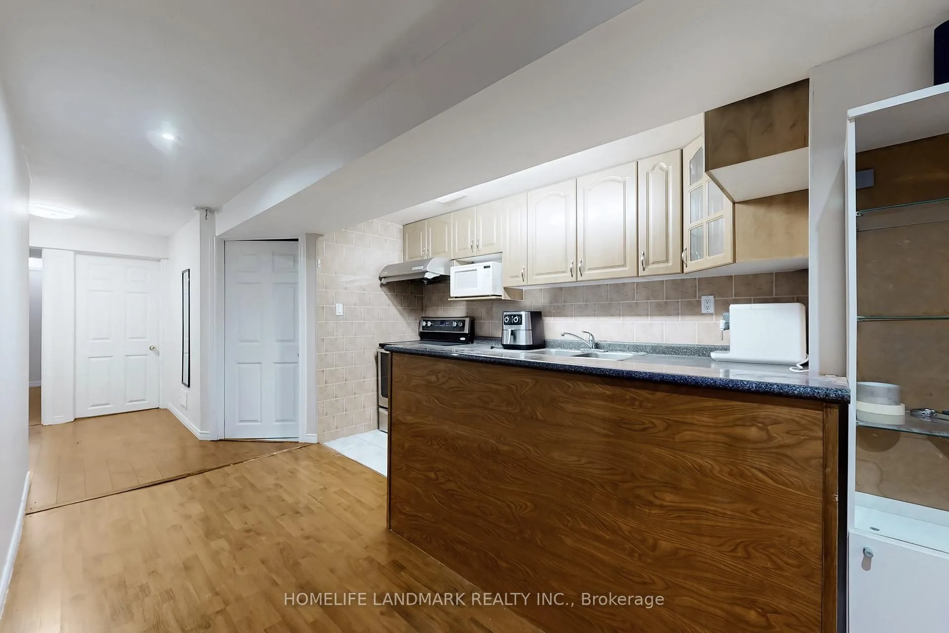 Photo 39 of 52 Lakespring Drive, Markham, Cachet — HOMEH