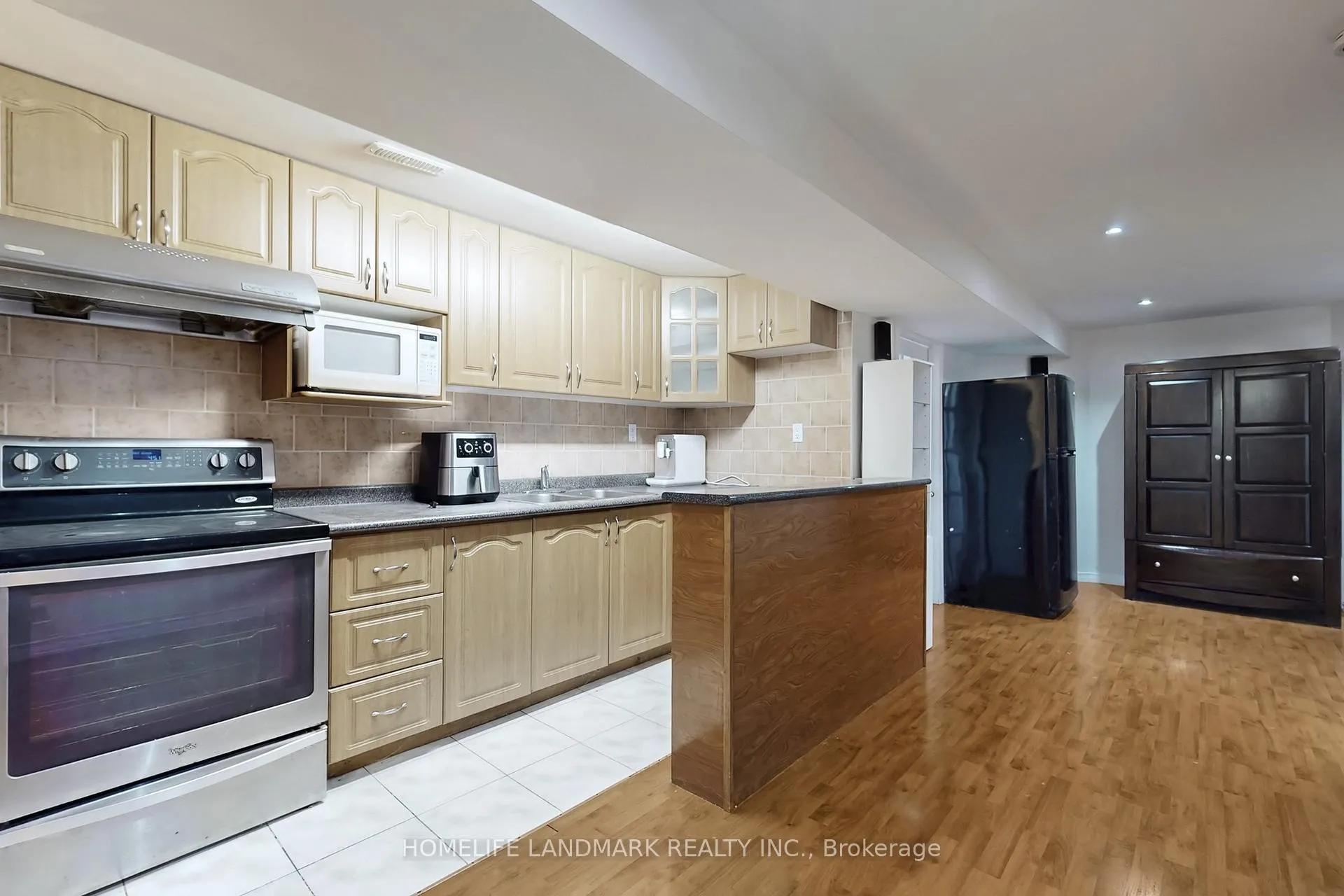 Photo 40 of 52 Lakespring Drive, Markham, Cachet — HOMEH