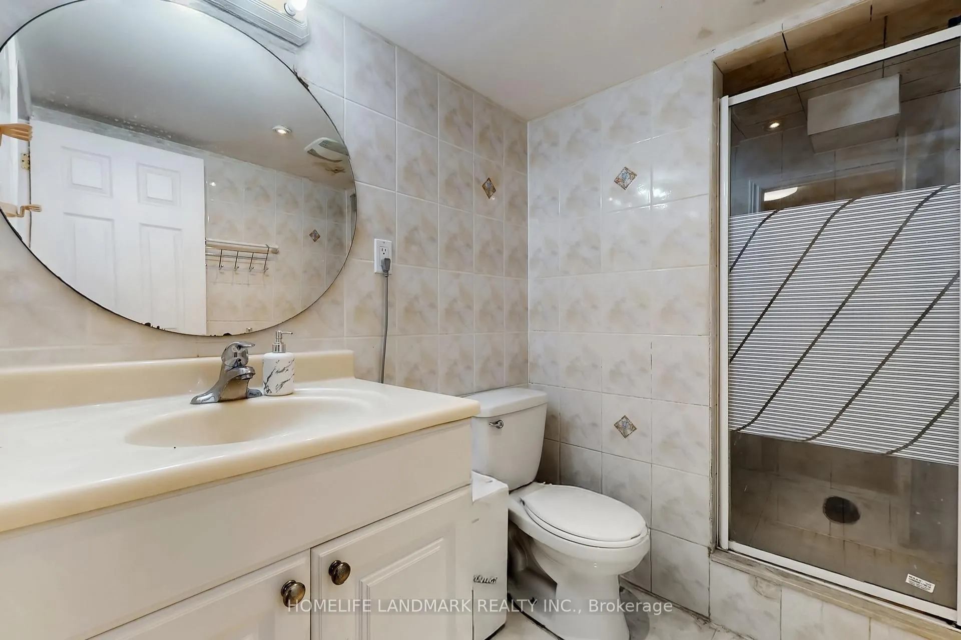 Photo 44 of 52 Lakespring Drive, Markham, Cachet — HOMEH
