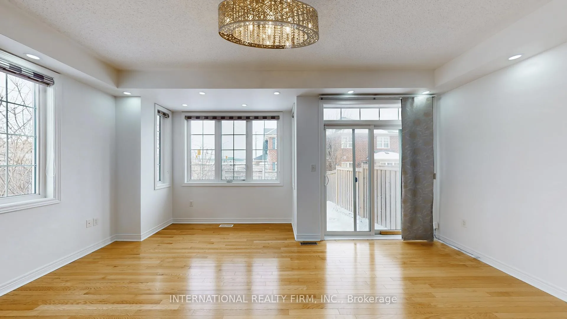 Photo 9 of 50 Biddens Square, Brampton, Bram East — HOMEH