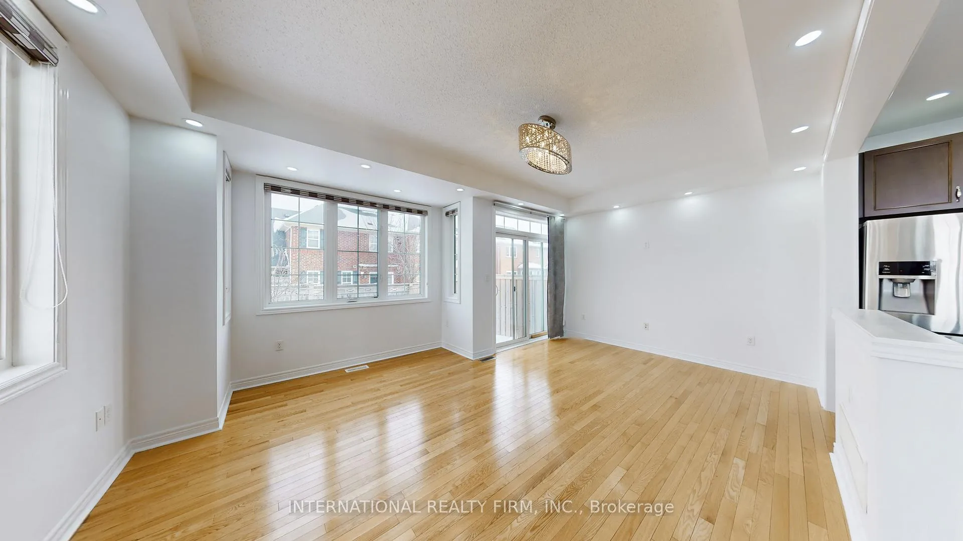 Photo 10 of 50 Biddens Square, Brampton, Bram East — HOMEH