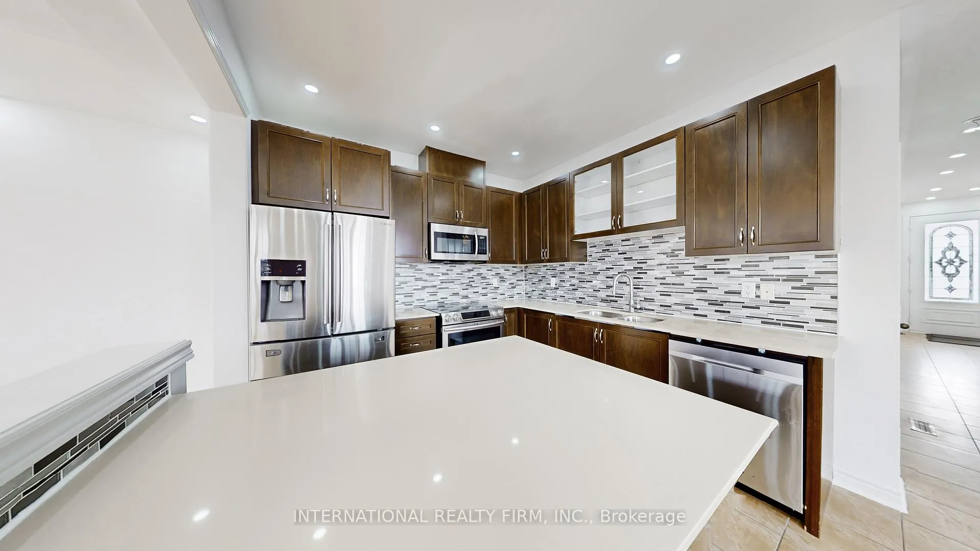 Photo 12 of 50 Biddens Square, Brampton, Bram East — HOMEH