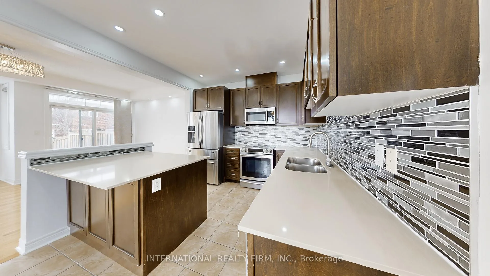 Photo 15 of 50 Biddens Square, Brampton, Bram East — HOMEH