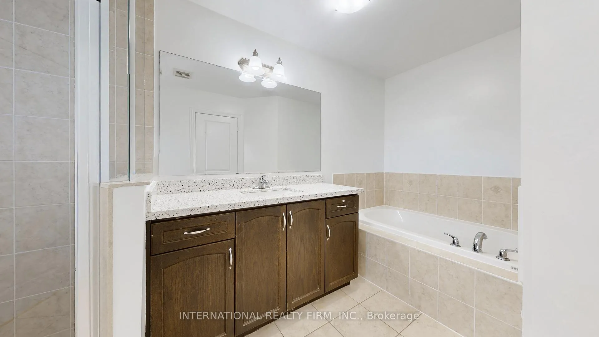 Photo 23 of 50 Biddens Square, Brampton, Bram East — HOMEH