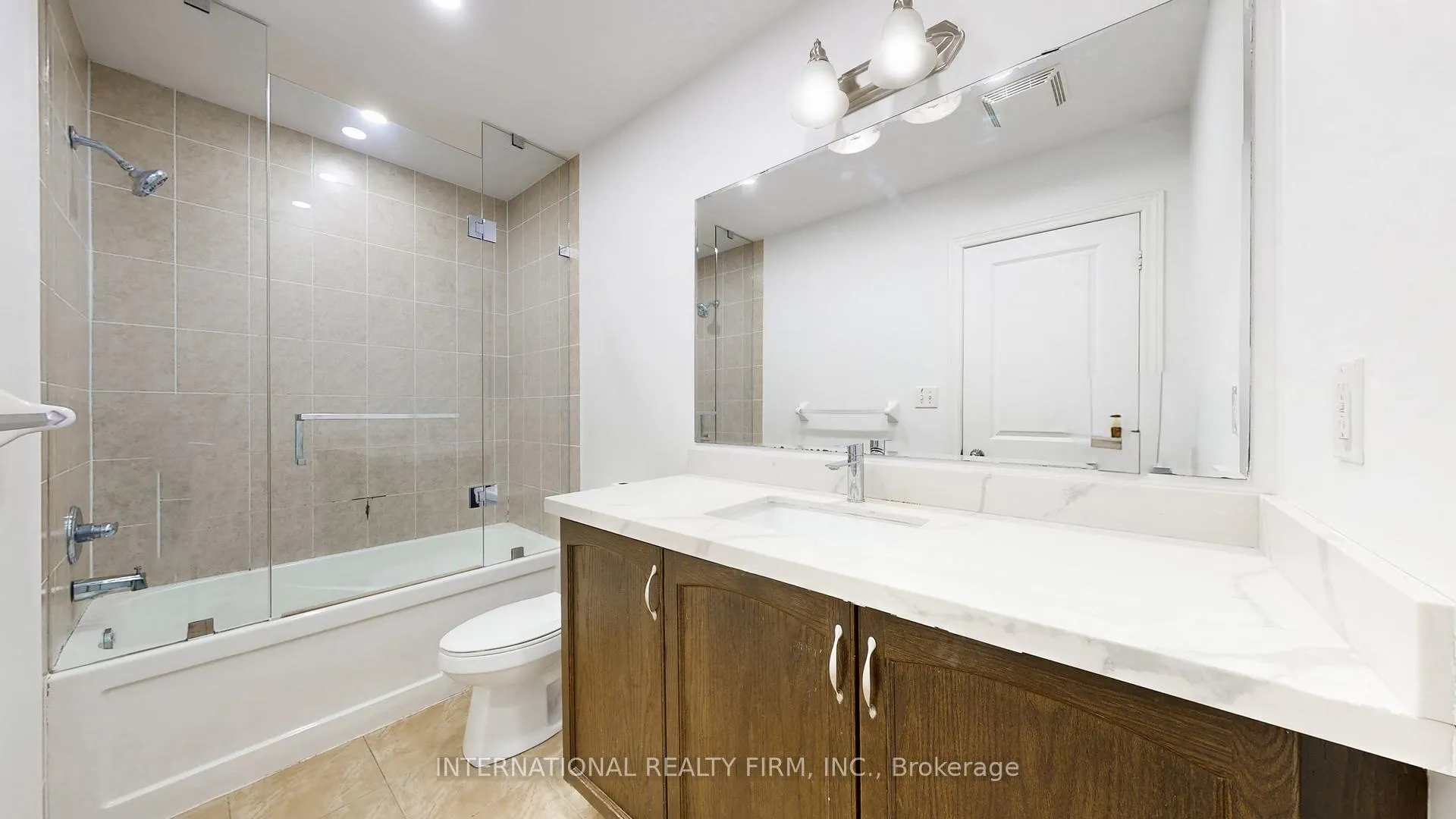 Photo 32 of 50 Biddens Square, Brampton, Bram East — HOMEH