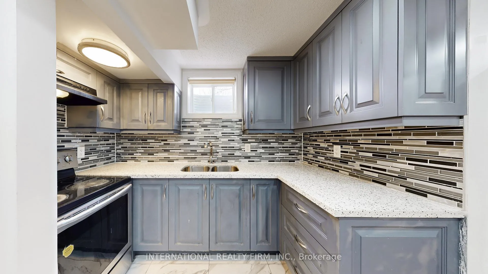 Photo 38 of 50 Biddens Square, Brampton, Bram East — HOMEH