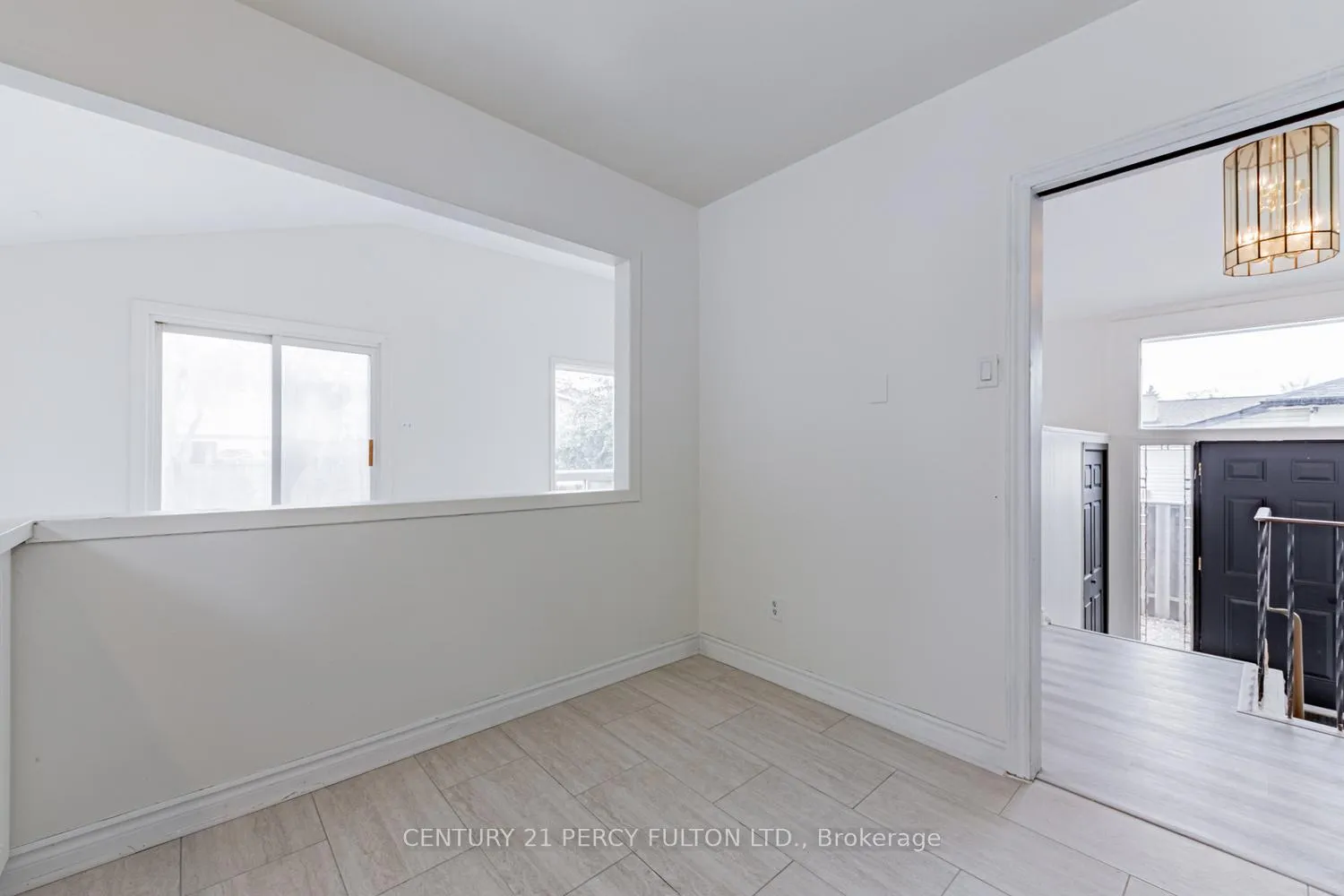 Photo 14 of 55 Glovers Road E, Oshawa, Samac — HOMEH
