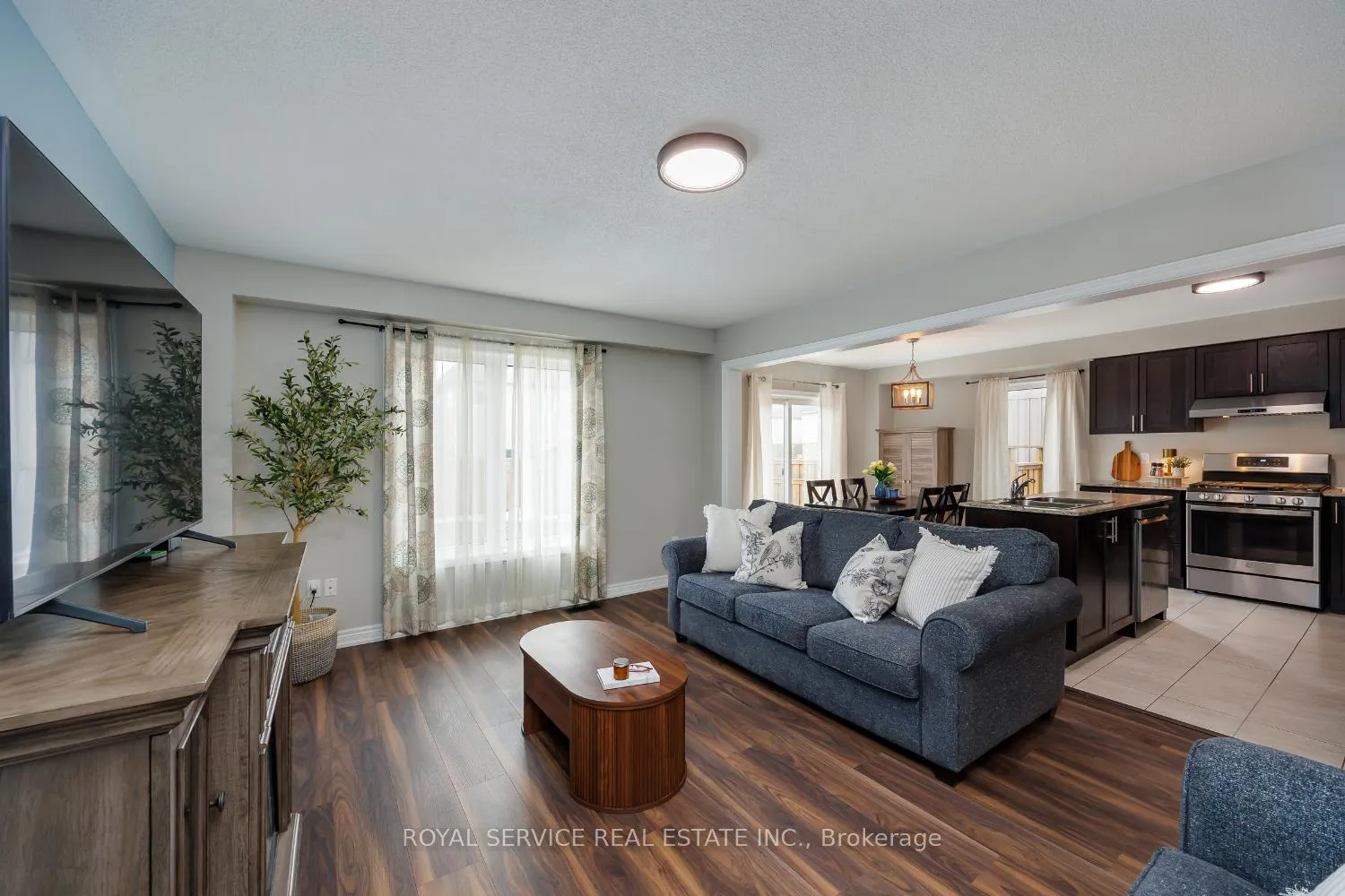 Photo 14 of 222 Bruce Cameron Drive, Clarington, Bowmanville — HOMEH