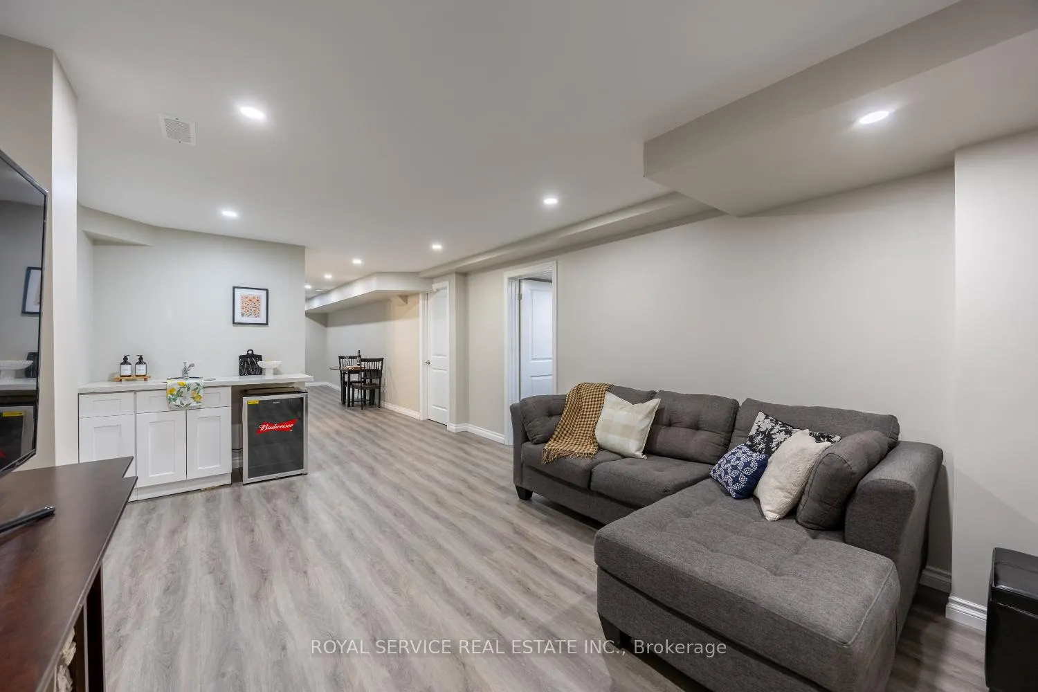 Photo 31 of 222 Bruce Cameron Drive, Clarington, Bowmanville — HOMEH