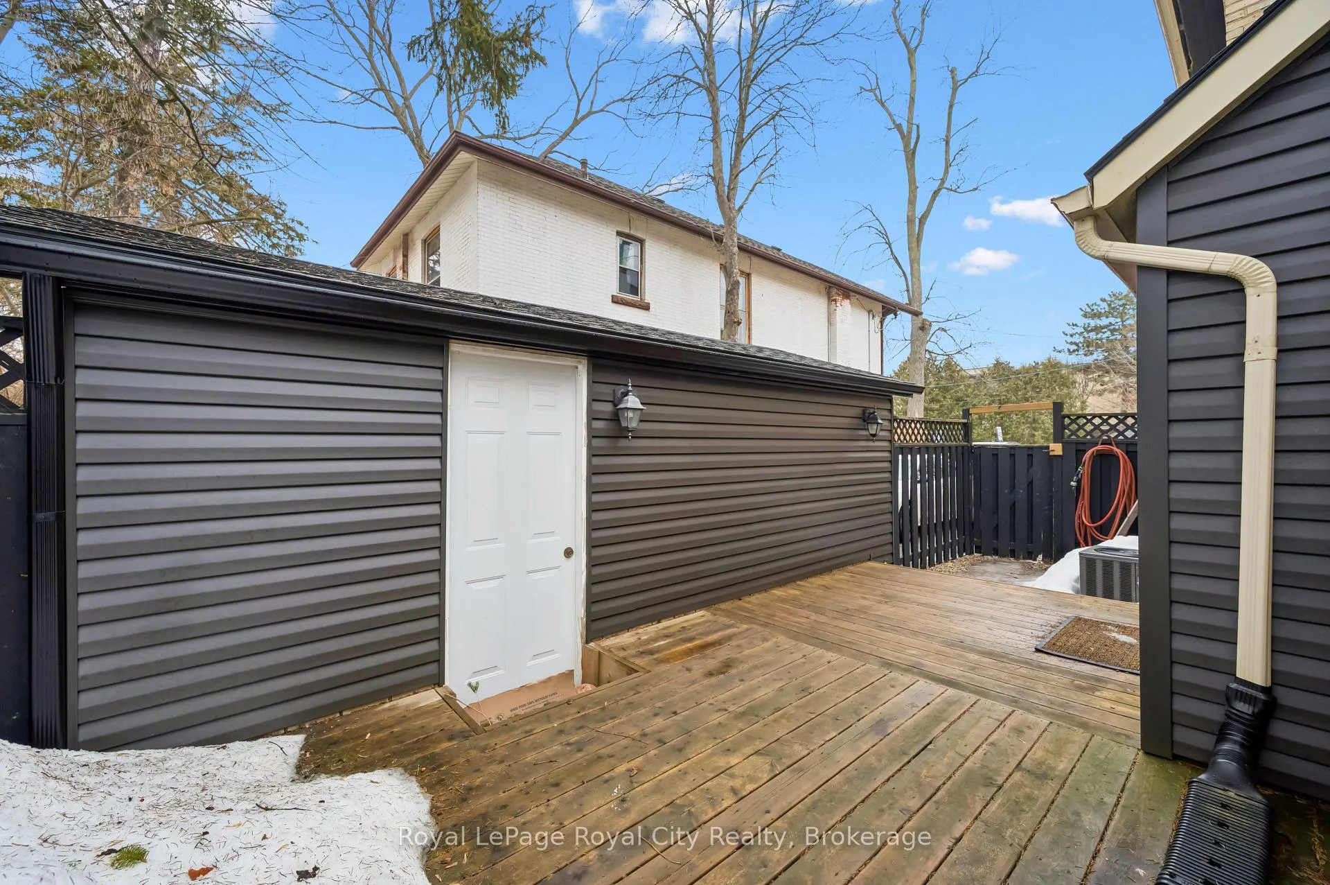 Photo 21 of Unit B, 2 Tiffany Street, Guelph, Exhibition Park — HOMEH