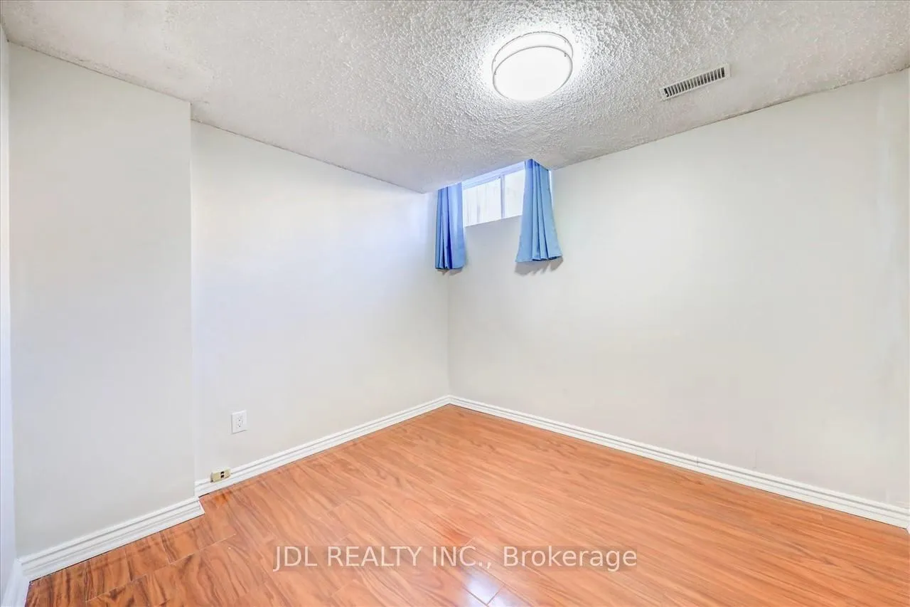 Photo 13 of Unit Basement, 40 Houndtrail Drive, Scarborough, Highland Creek — HOMEH
