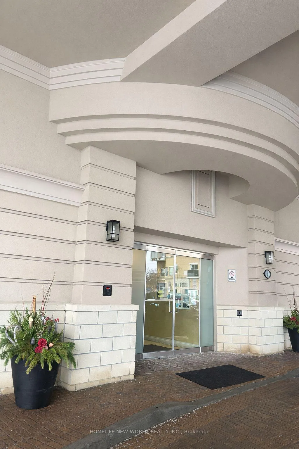 Photo 2 of Unit 609, 1 Maison Parc Court, Vaughan, Lakeview Estates — HOMEH