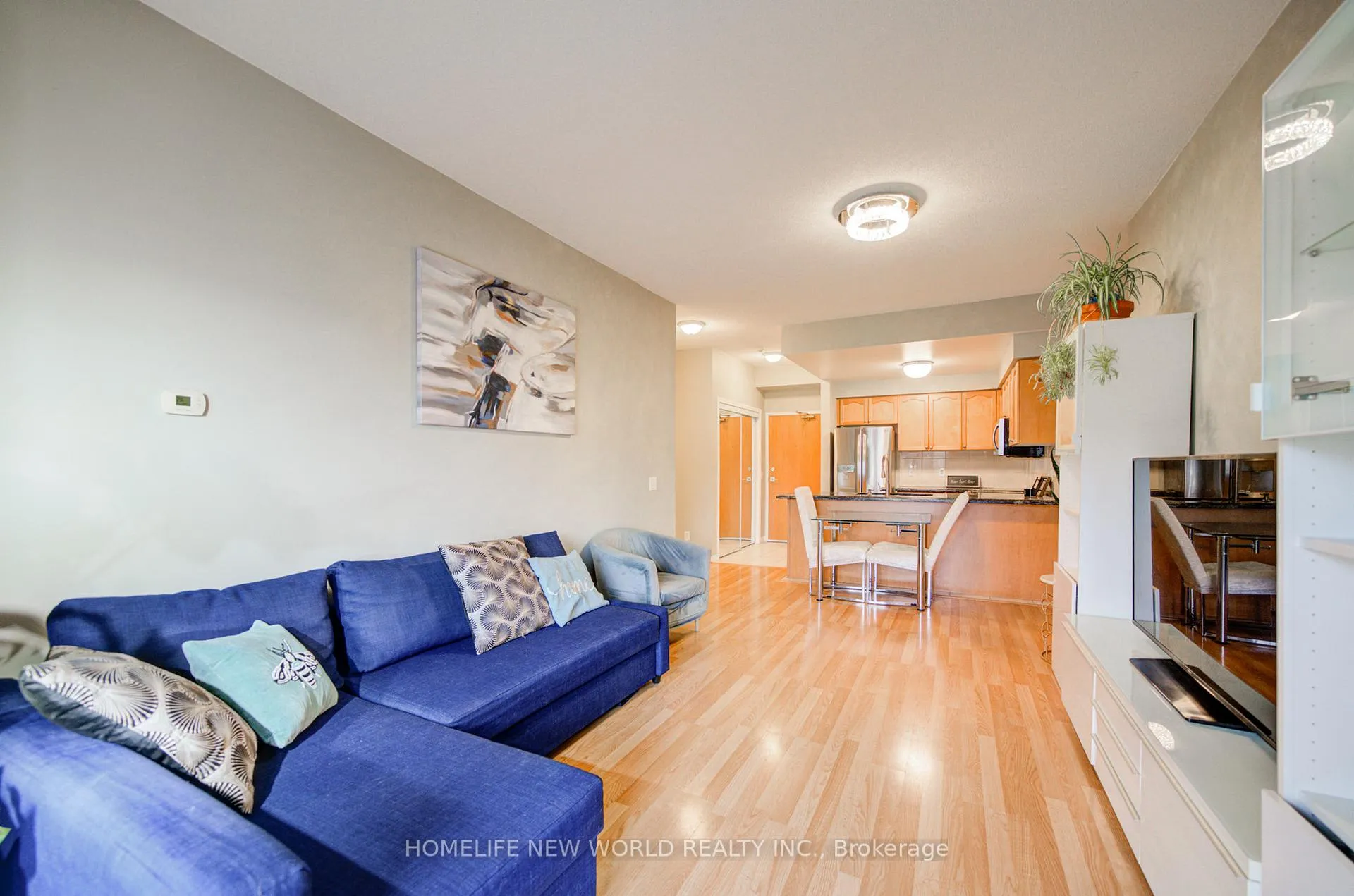 Photo 11 of Unit 609, 1 Maison Parc Court, Vaughan, Lakeview Estates — HOMEH