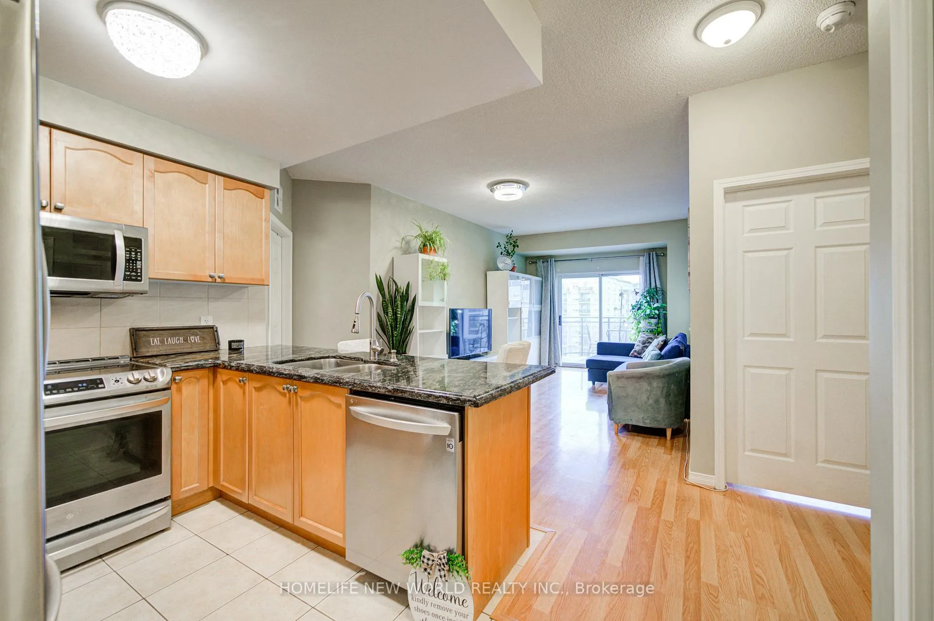 Photo 14 of Unit 609, 1 Maison Parc Court, Vaughan, Lakeview Estates — HOMEH