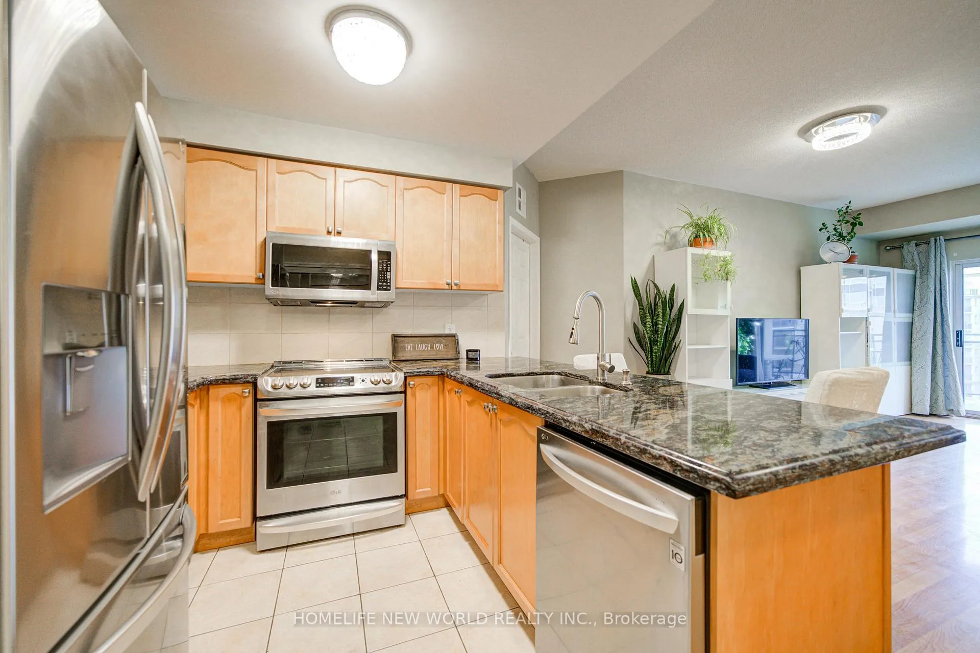 Photo 16 of Unit 609, 1 Maison Parc Court, Vaughan, Lakeview Estates — HOMEH