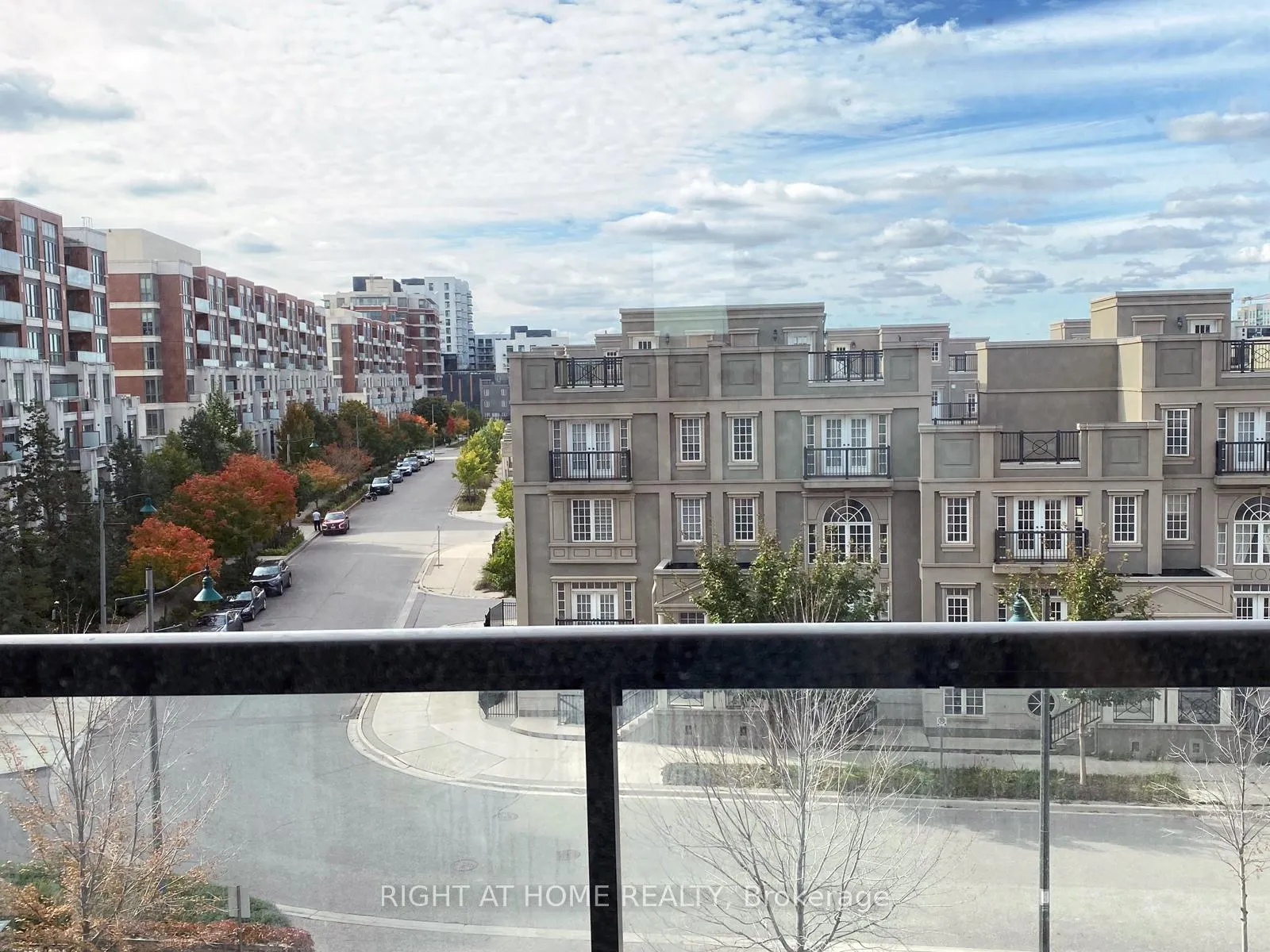 Photo 15 of Unit 405, 8110 Birchmount Road, Markham, Unionville — HOMEH
