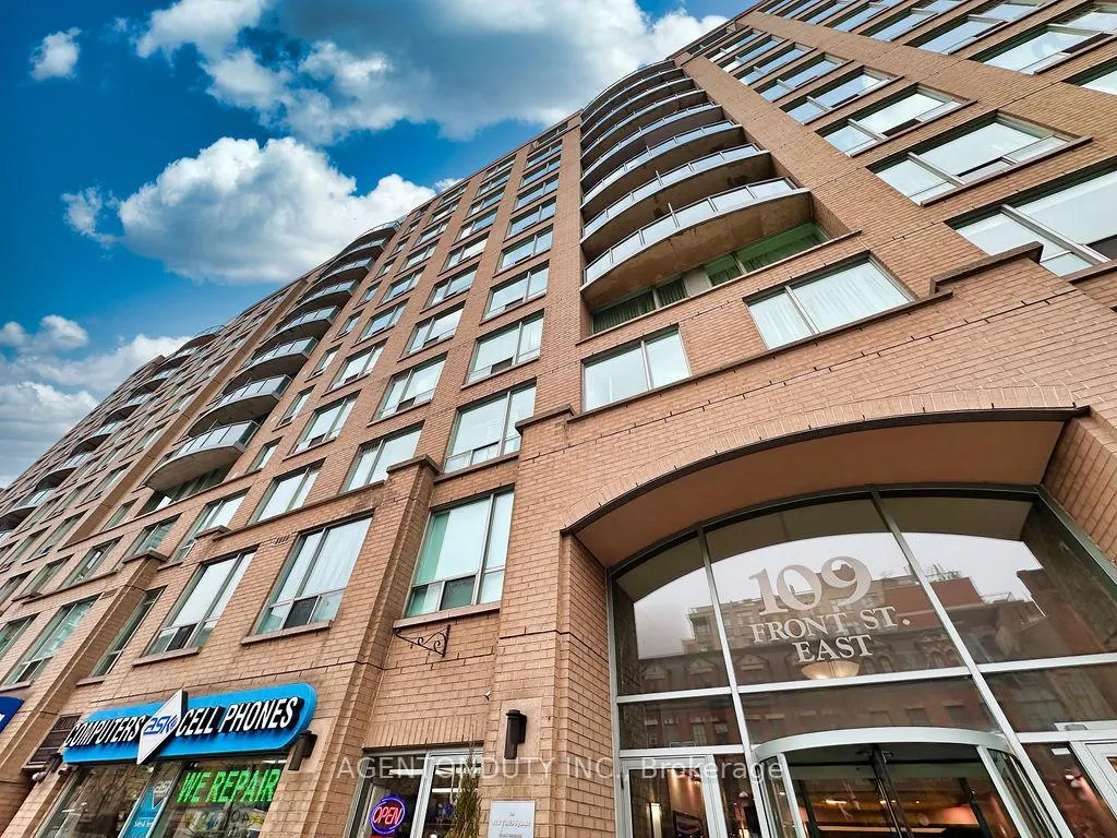 Photo 3 of Unit 626, 109 Front Street E, Toronto, Waterfront Communities — HOMEH