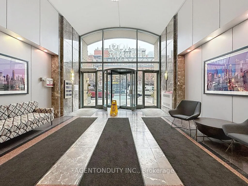 Photo 4 of Unit 626, 109 Front Street E, Toronto, Waterfront Communities — HOMEH