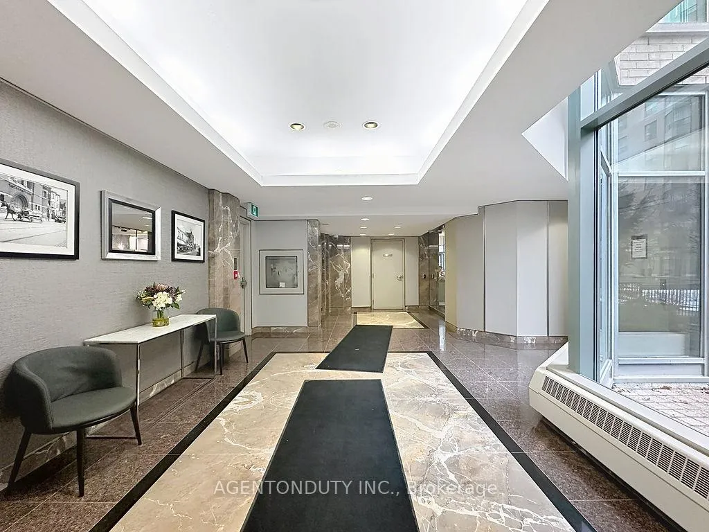Photo 5 of Unit 626, 109 Front Street E, Toronto, Waterfront Communities — HOMEH