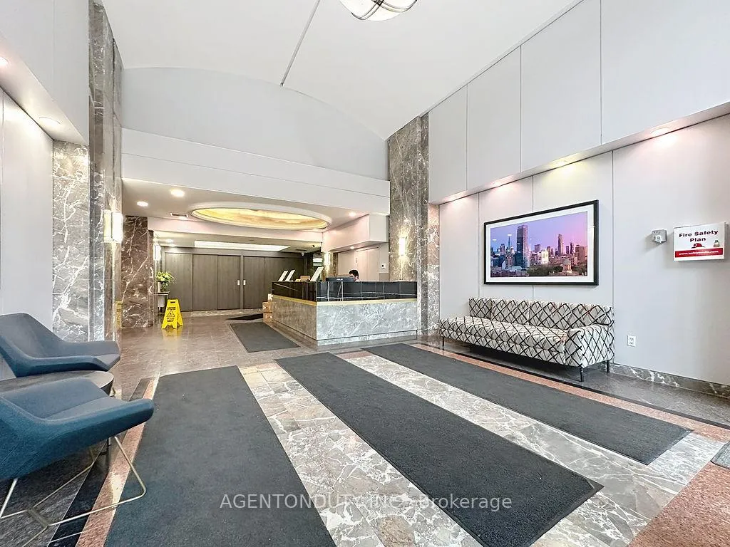 Photo 6 of Unit 626, 109 Front Street E, Toronto, Waterfront Communities — HOMEH