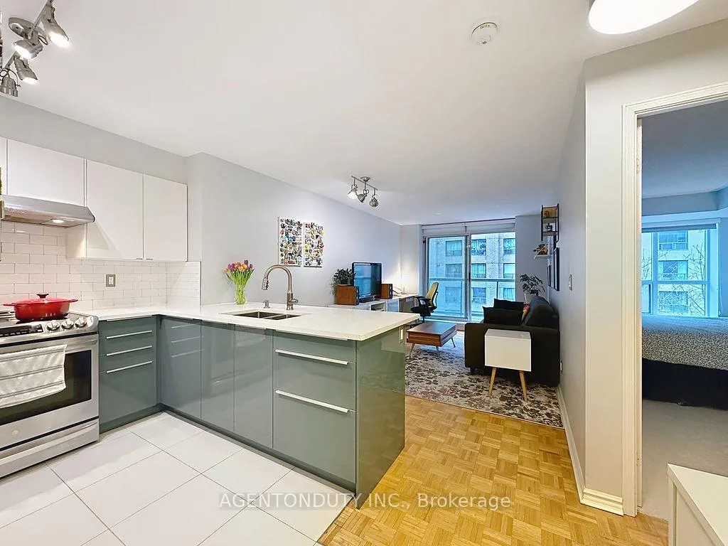 Photo 14 of Unit 626, 109 Front Street E, Toronto, Waterfront Communities — HOMEH