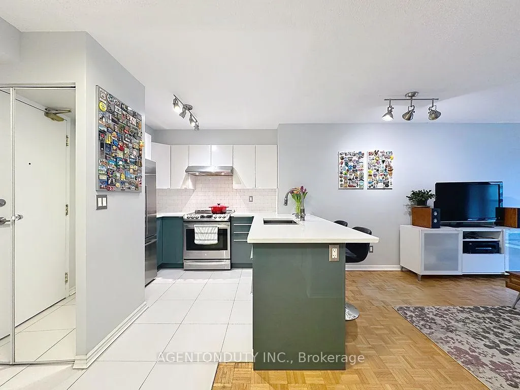 Photo 34 of Unit 626, 109 Front Street E, Toronto, Waterfront Communities — HOMEH