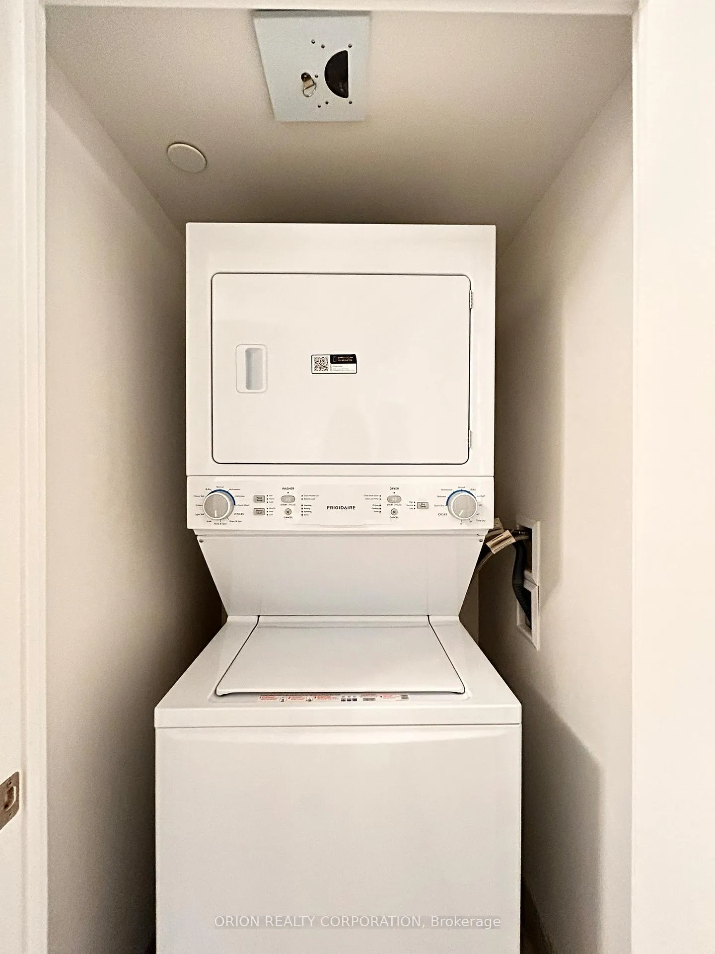 Photo 3 of Unit 2206, 1010 Sandy Beach Road, Pickering, Bay Ridges — HOMEH