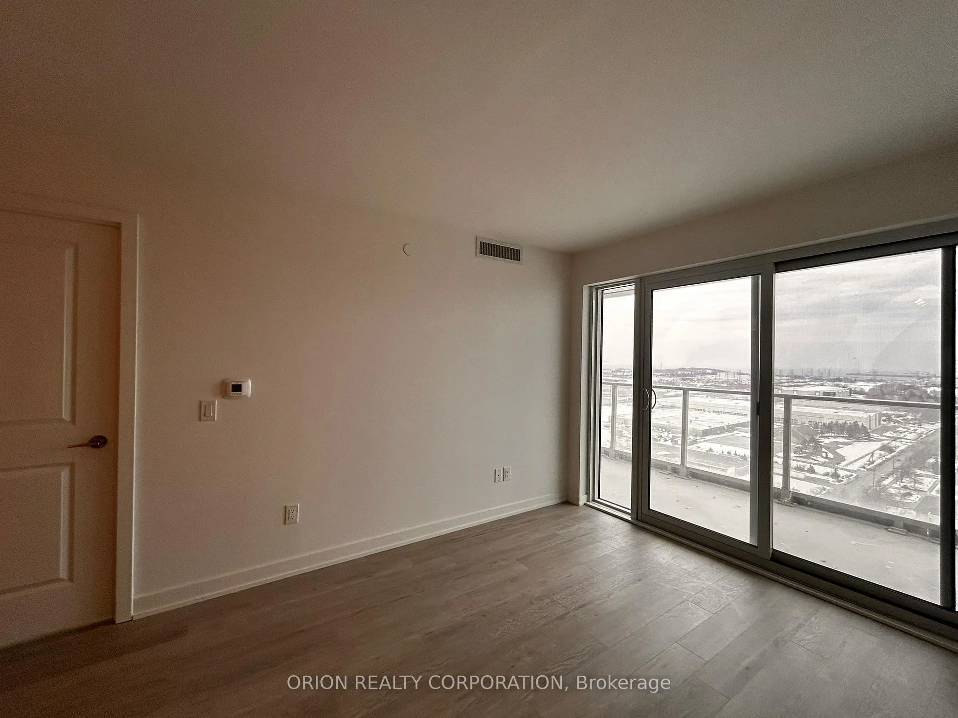 Photo 13 of Unit 2206, 1010 Sandy Beach Road, Pickering, Bay Ridges — HOMEH