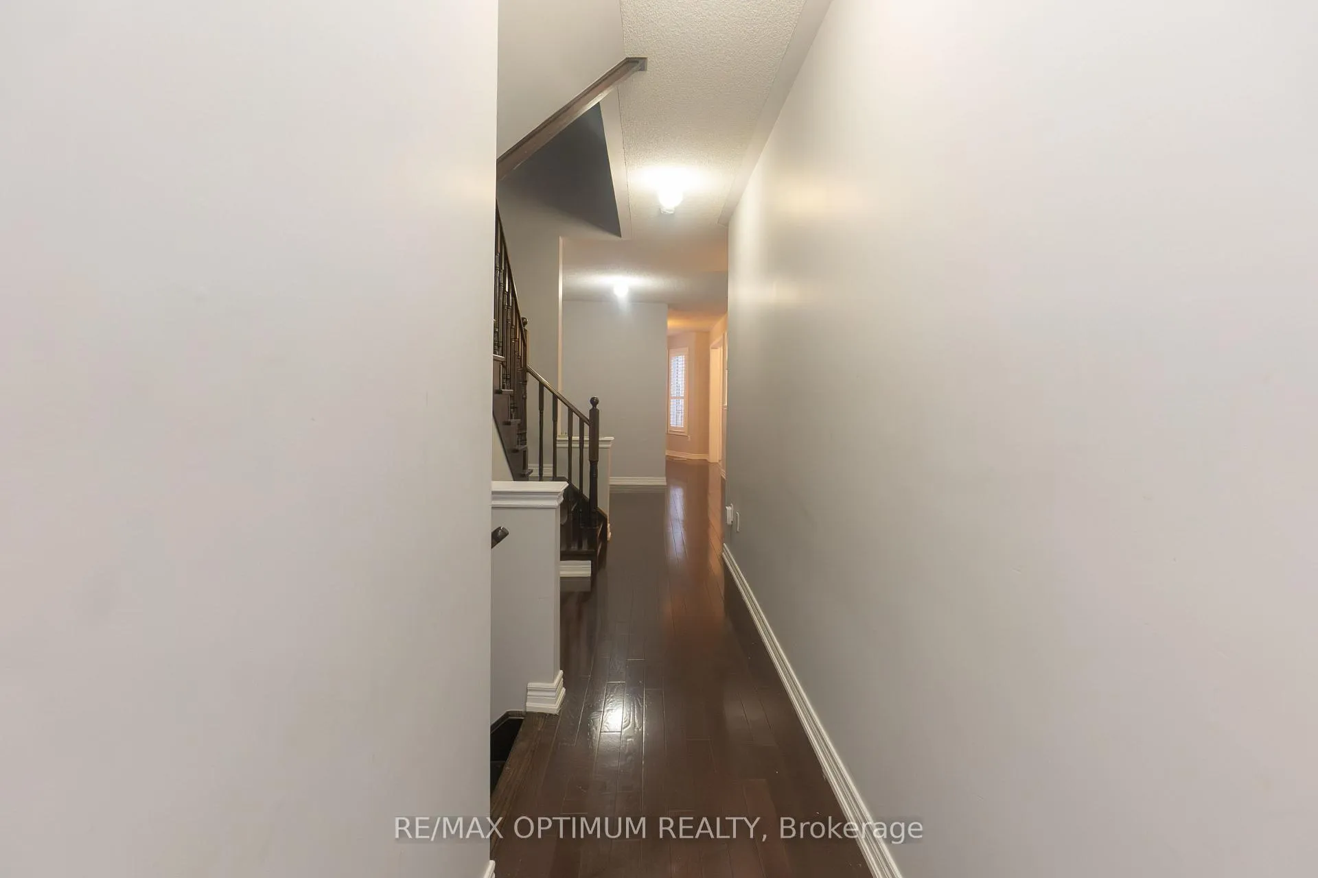 Photo 3 of 3 Chesterwood Crescent, Brampton, Credit Valley — HOMEH