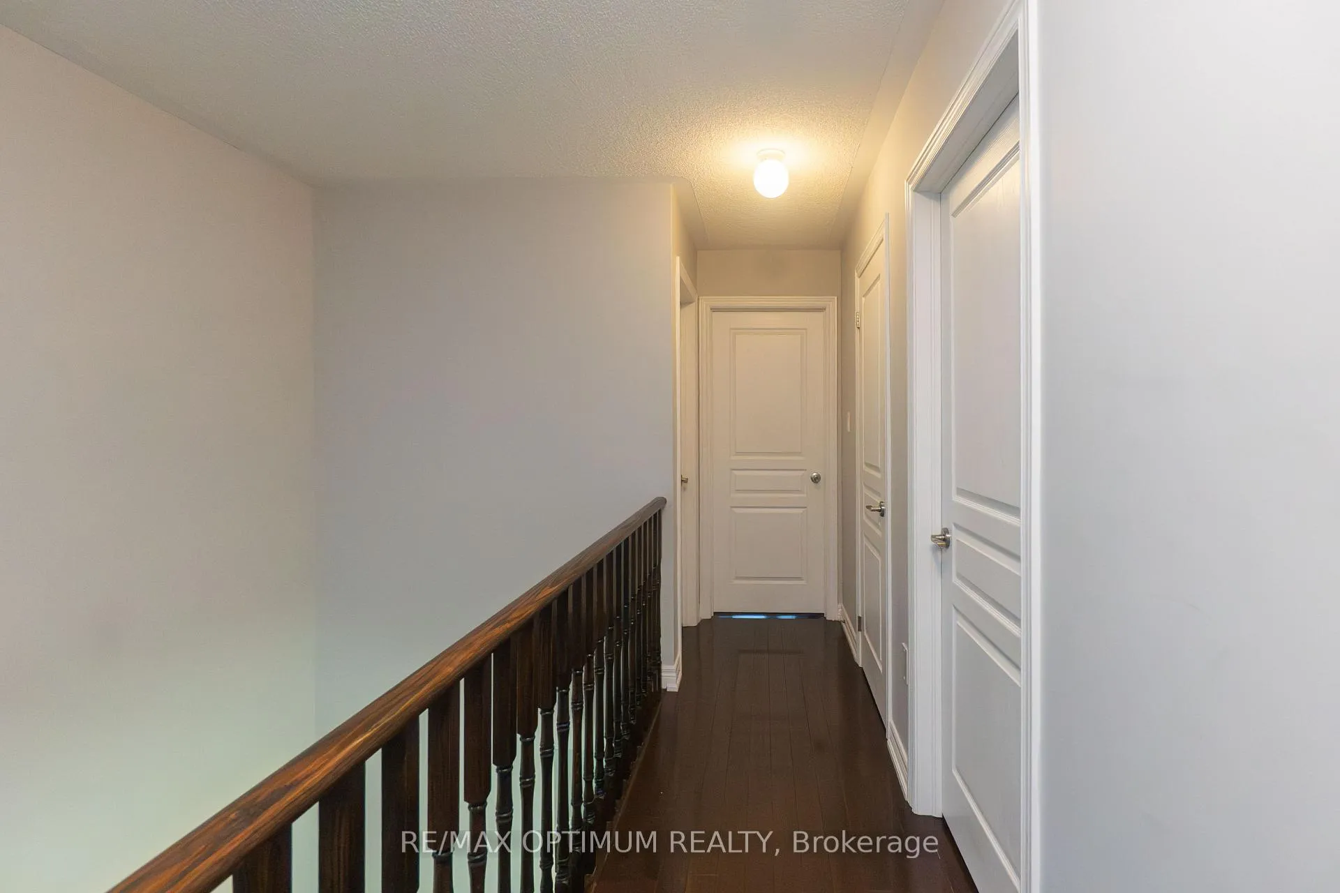 Photo 10 of 3 Chesterwood Crescent, Brampton, Credit Valley — HOMEH