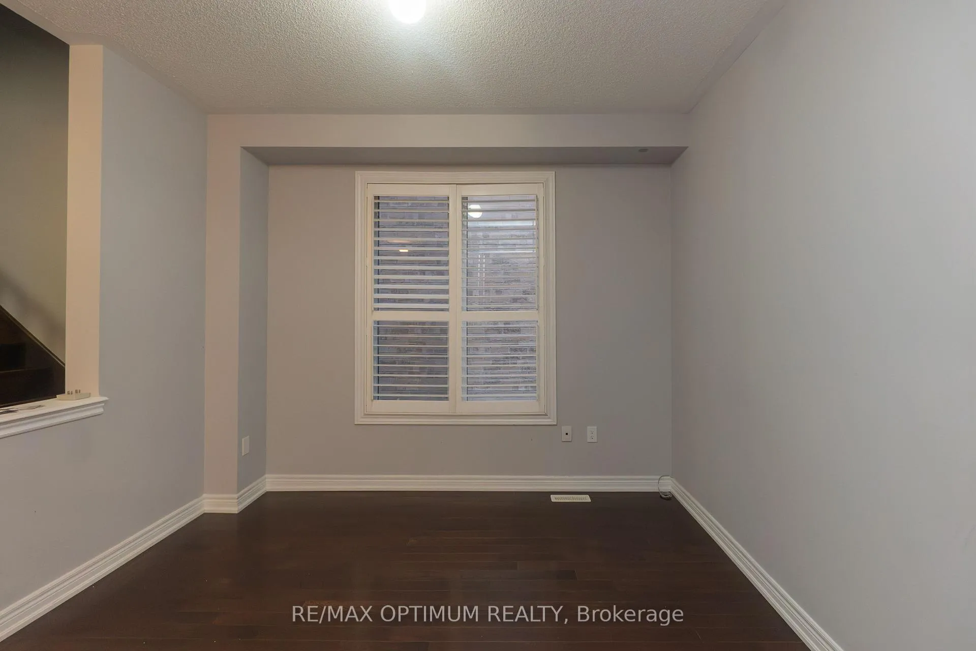 Photo 12 of 3 Chesterwood Crescent, Brampton, Credit Valley — HOMEH