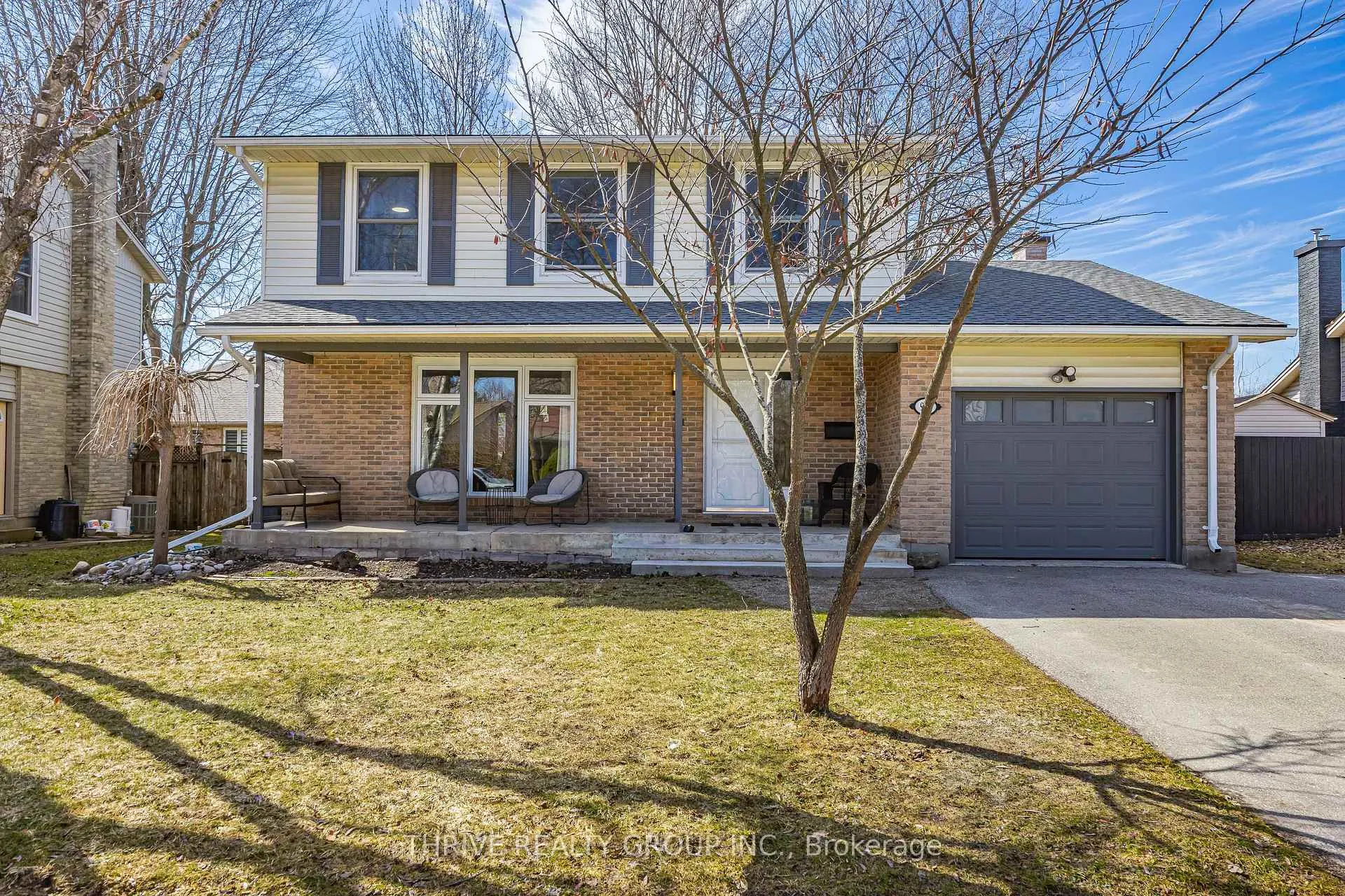 Front of 931 Farnham Road