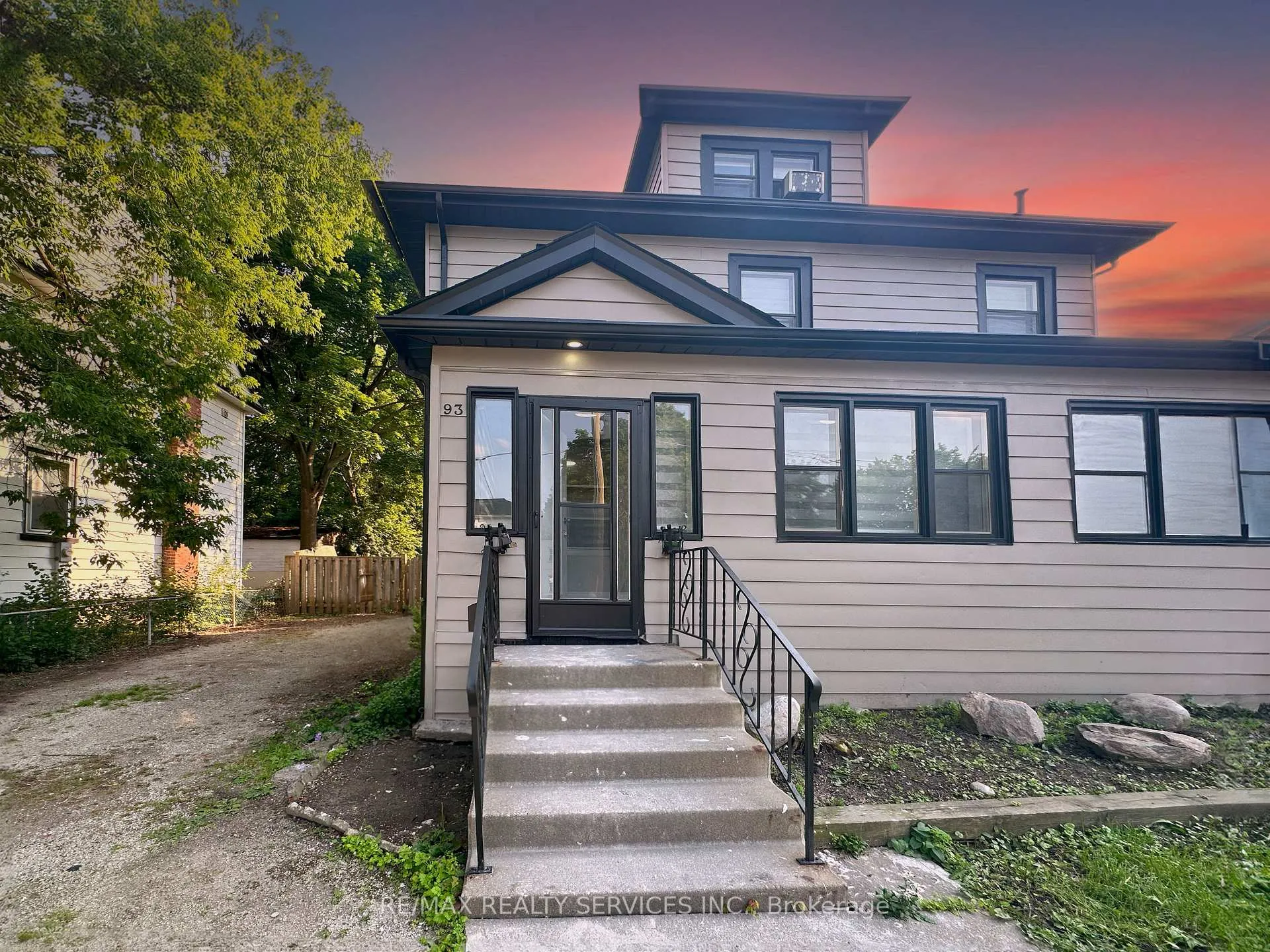 Photo 1 of 93 Mill Street N, Brampton, Downtown Brampton — HOMEH