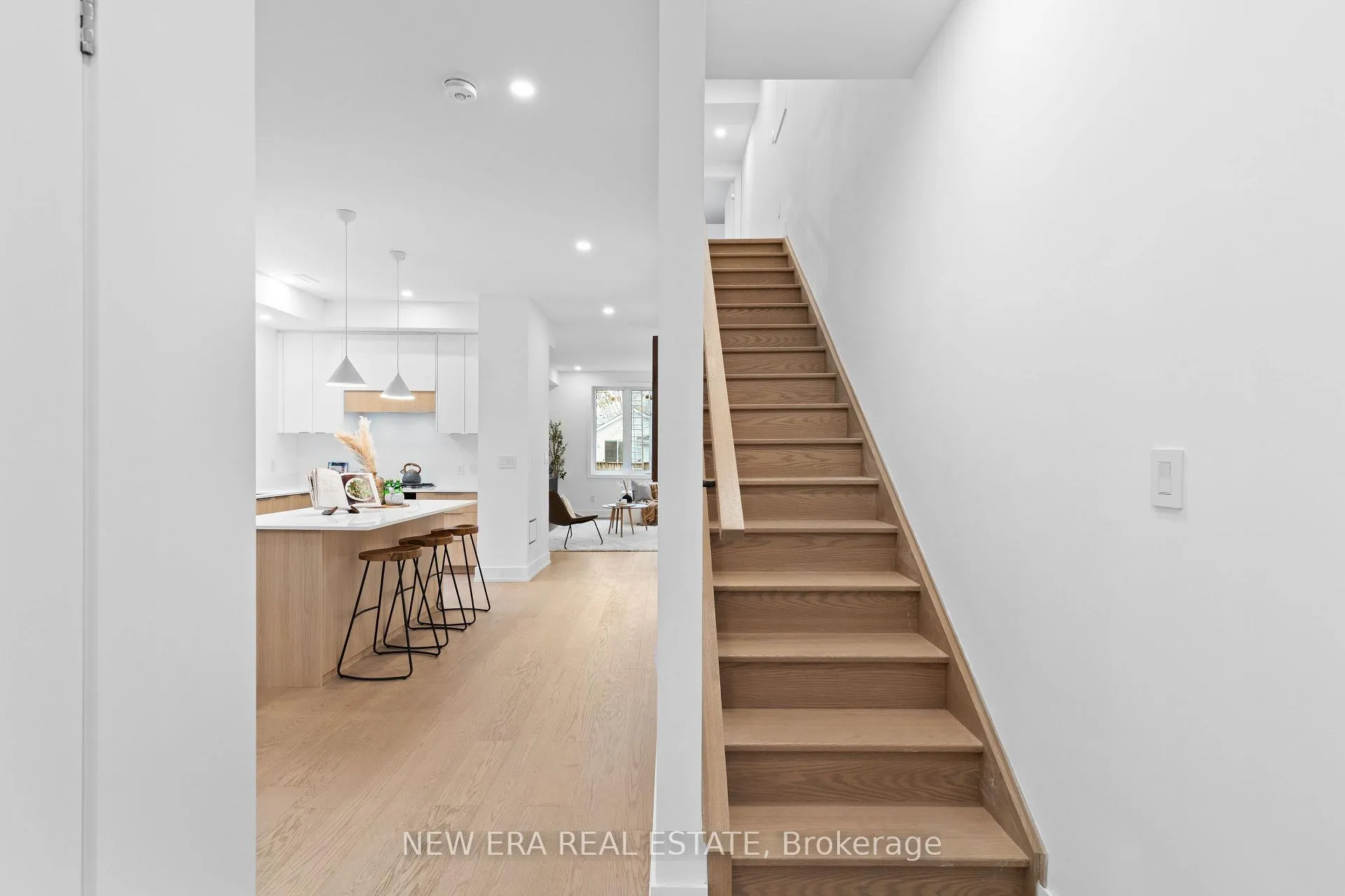 Photo 13 of 148 Rhodes Avenue, Toronto, Greenwood-Coxwell — HOMEH
