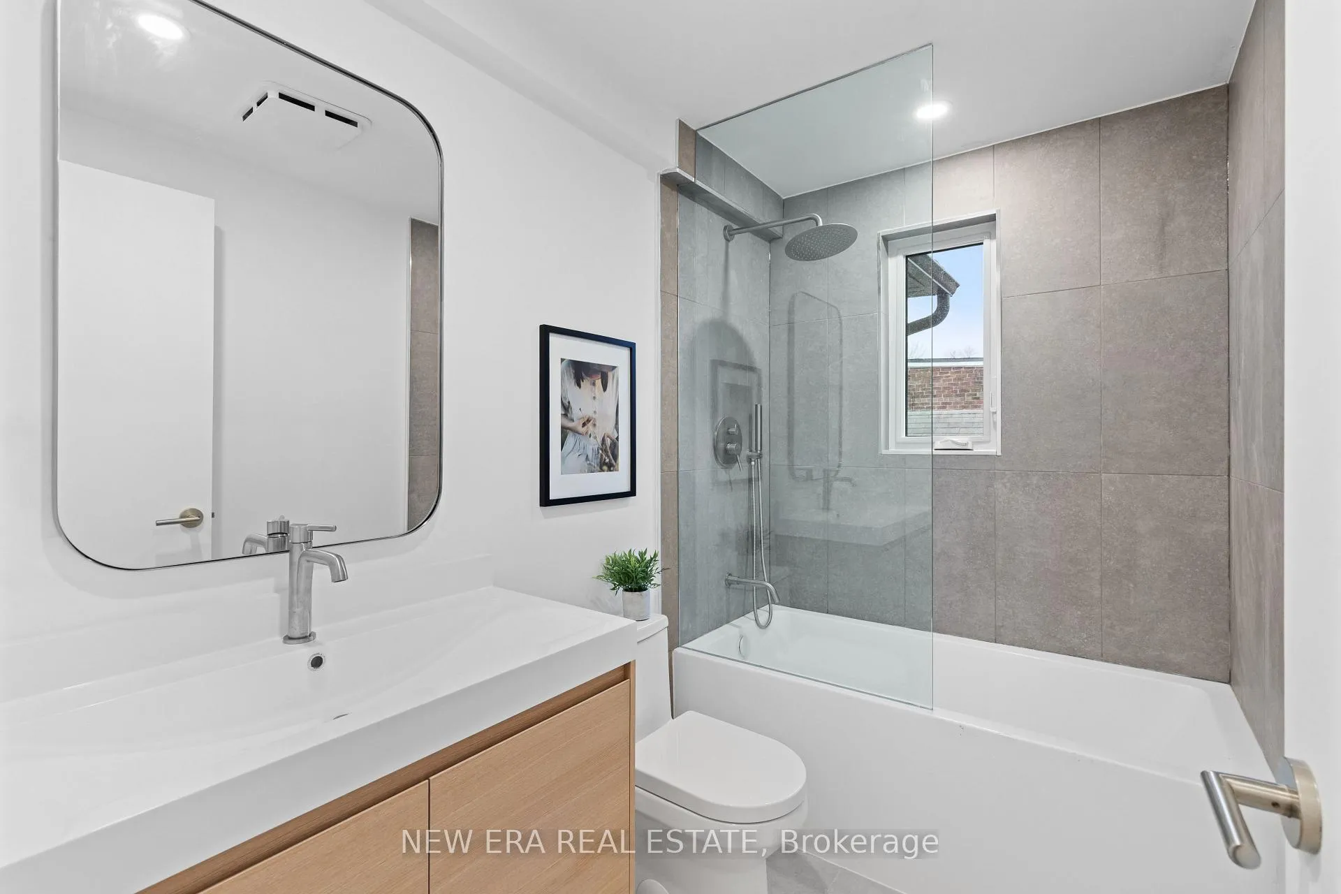 Photo 18 of 148 Rhodes Avenue, Toronto, Greenwood-Coxwell — HOMEH