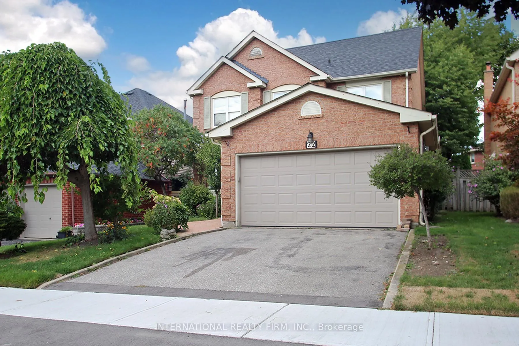 Photo 1 of 22 Larkin Avenue, Markham, Markham Village — HOMEH