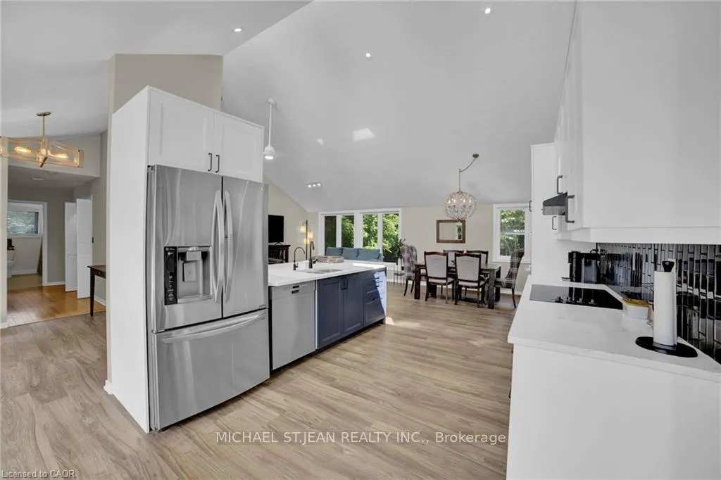 Photo 16 of 11 Weneil Drive, Hamilton, Freelton — HOMEH