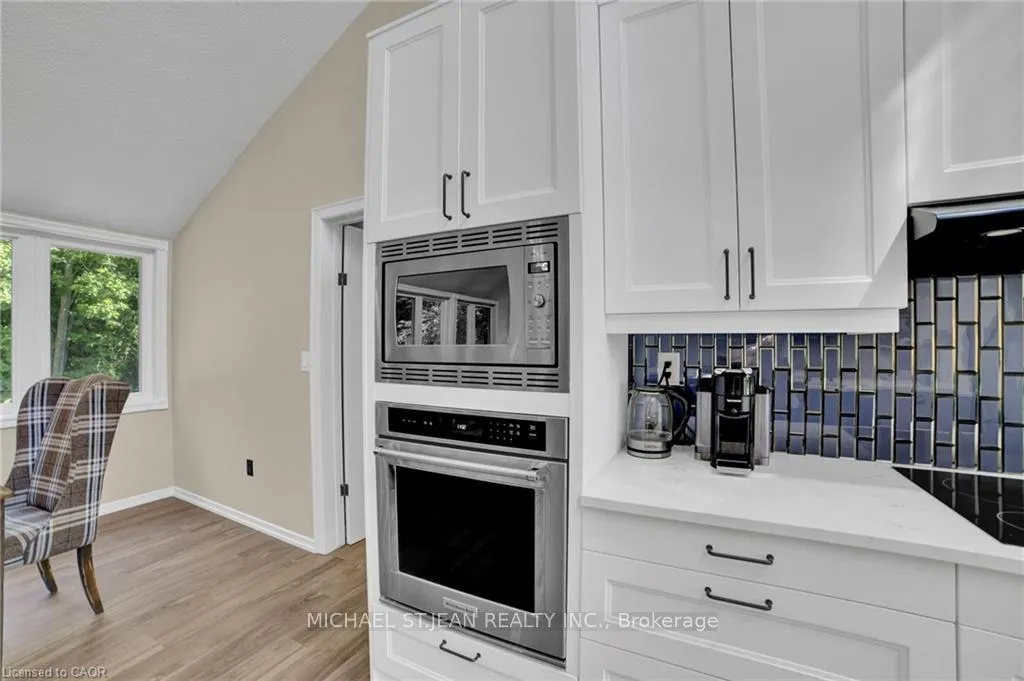 Photo 19 of 11 Weneil Drive, Hamilton, Freelton — HOMEH
