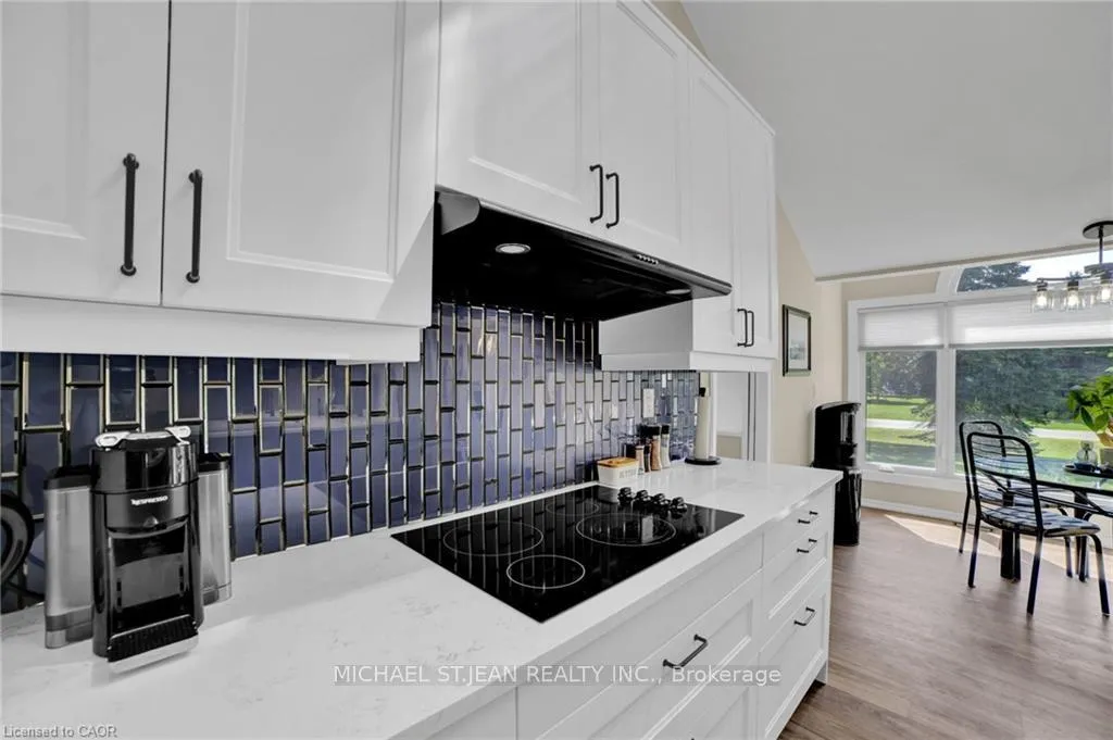 Photo 20 of 11 Weneil Drive, Hamilton, Freelton — HOMEH