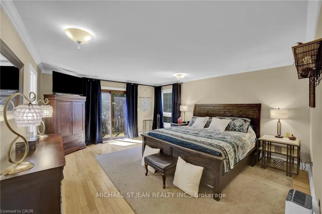 Photo 23 of 11 Weneil Drive, Hamilton, Freelton — HOMEH