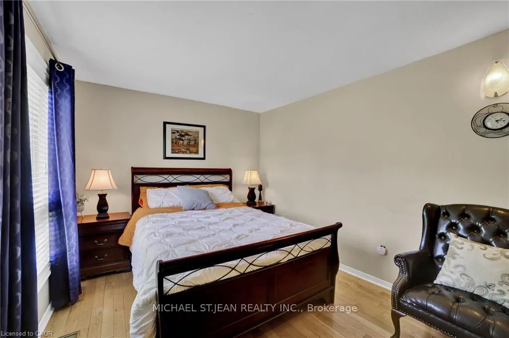 Photo 31 of 11 Weneil Drive, Hamilton, Freelton — HOMEH